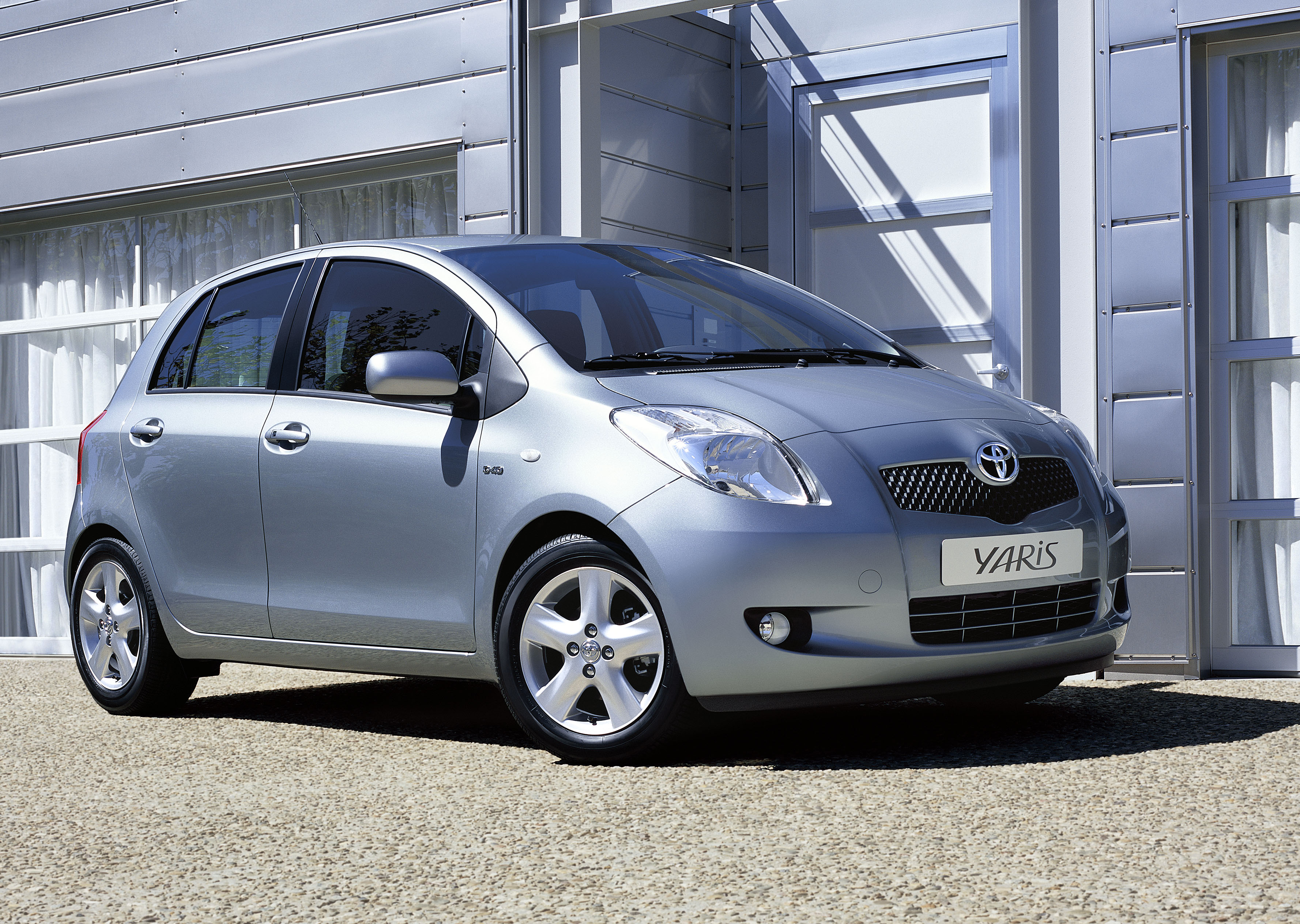Erweiterte Motoren-Auswahl für Sondermodell Yaris Cool