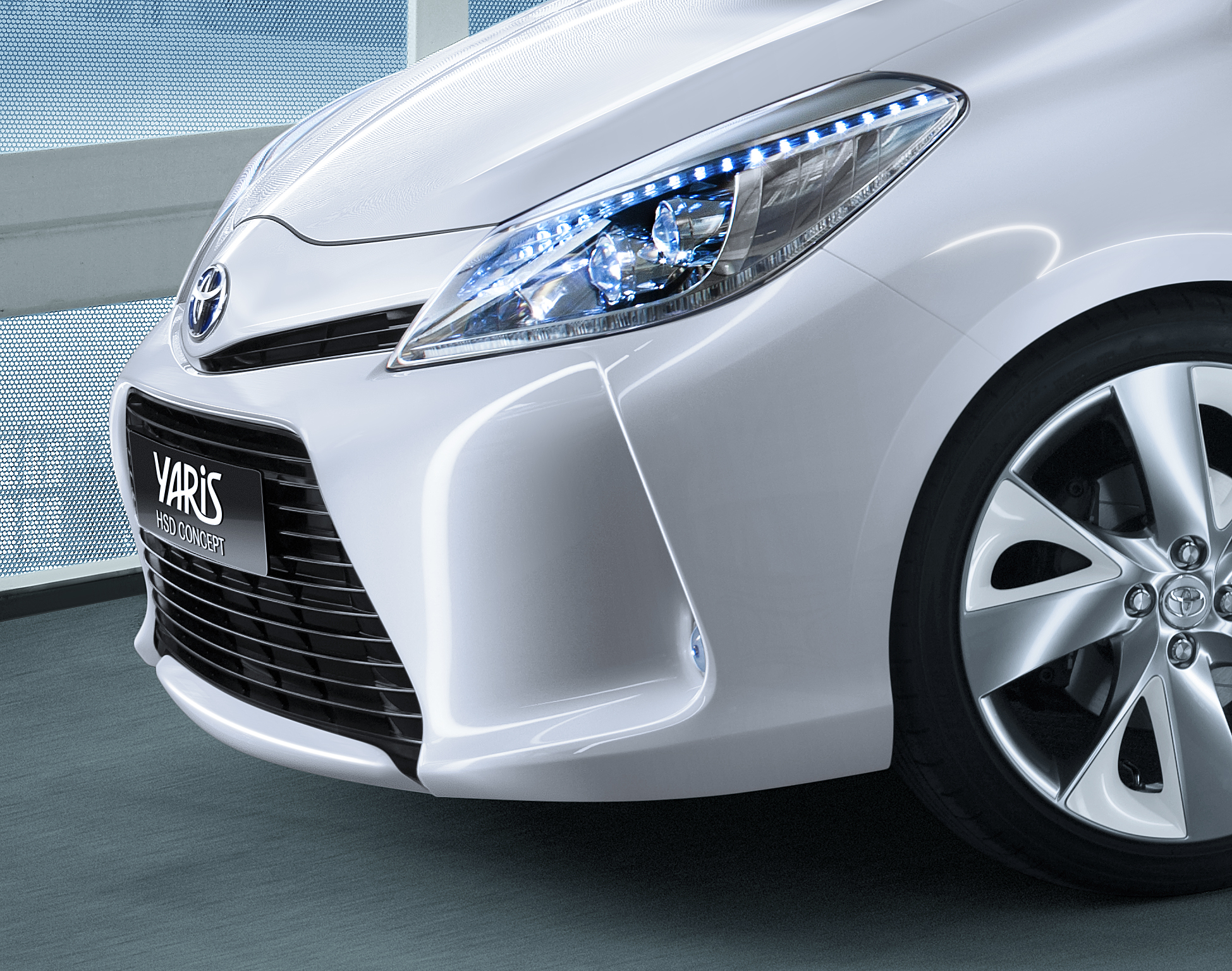 Yaris Hybrid concept