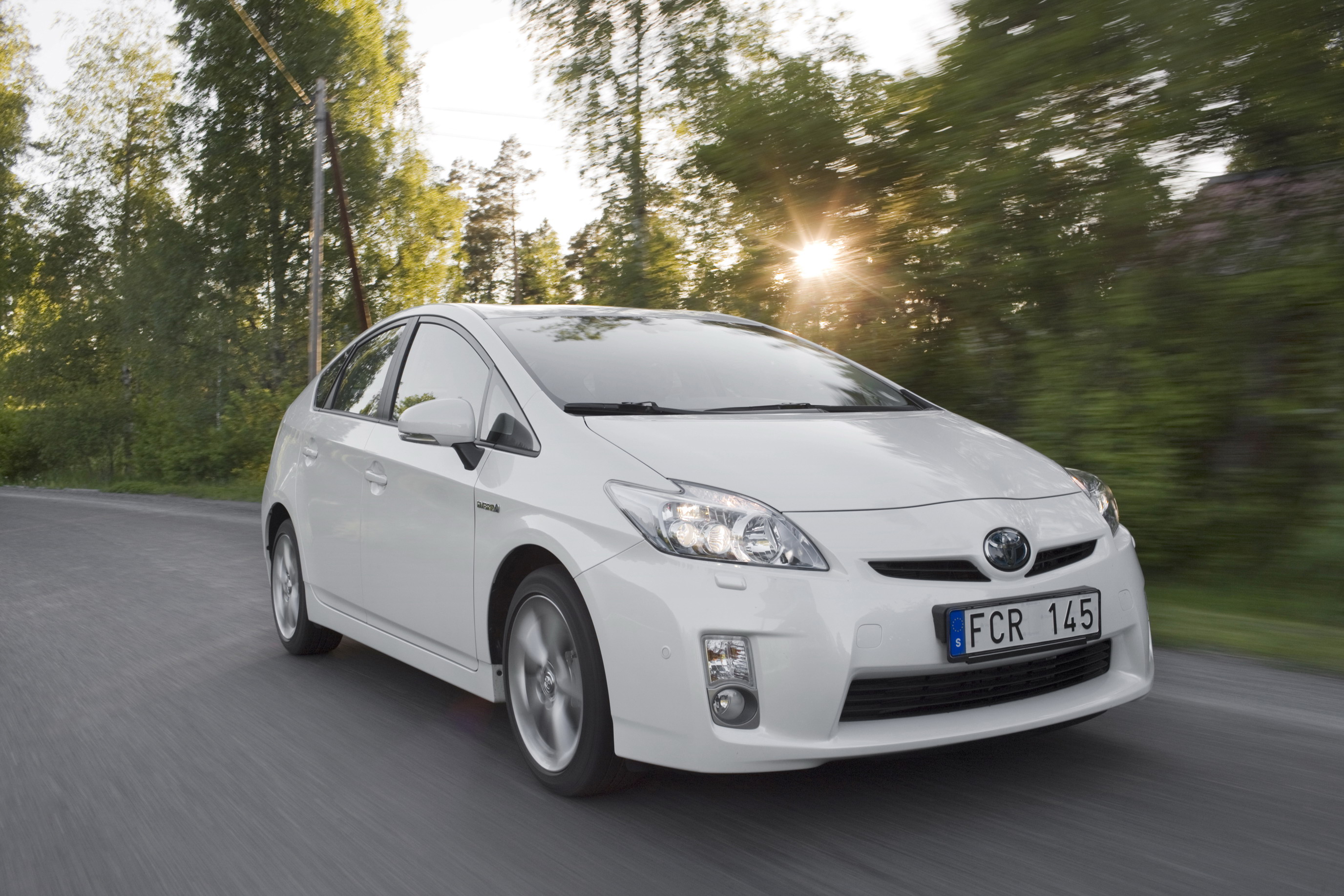 Toyota_Prius_(PRI_DPL_17_09_EXT)_15165