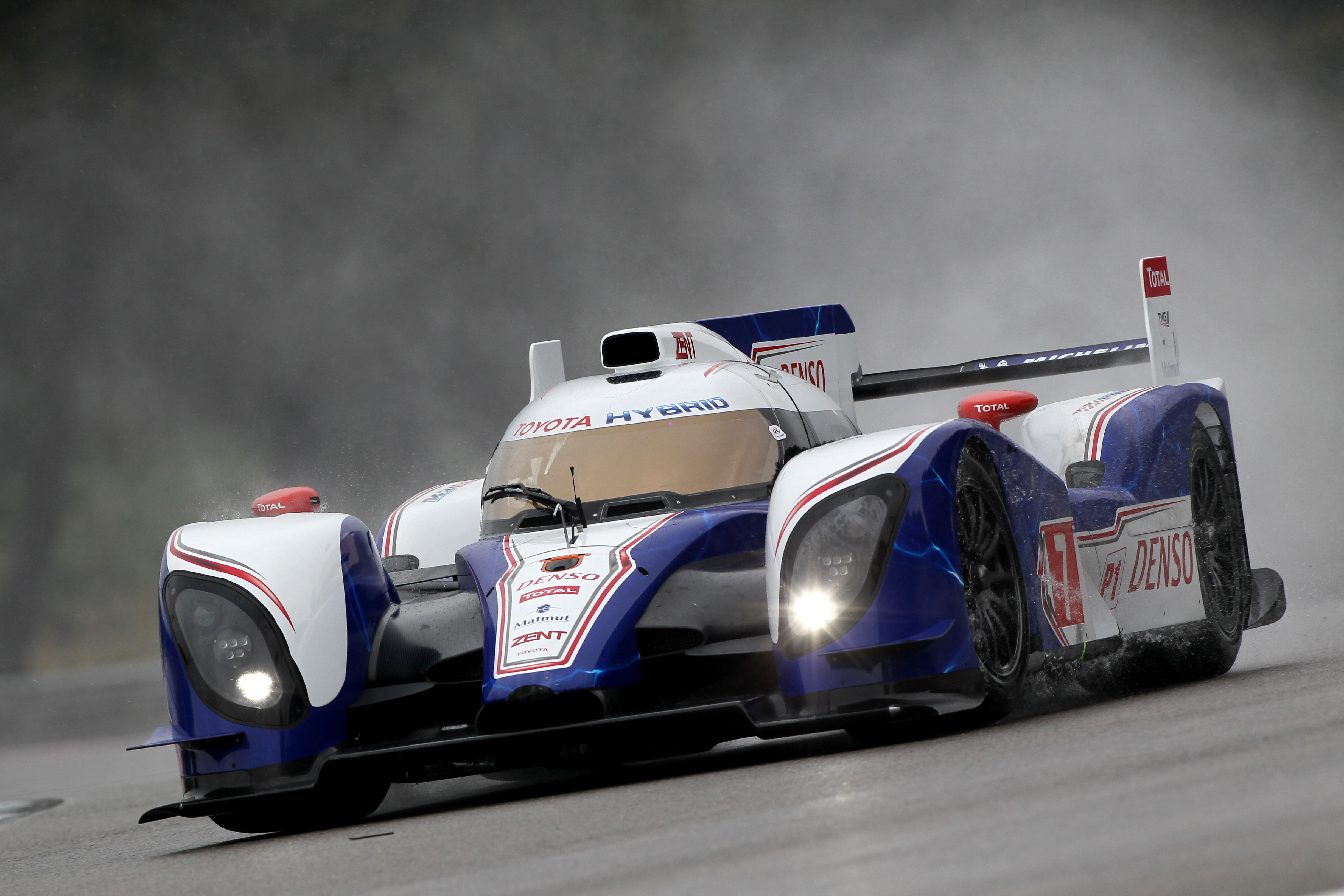 TS030 Hybrid