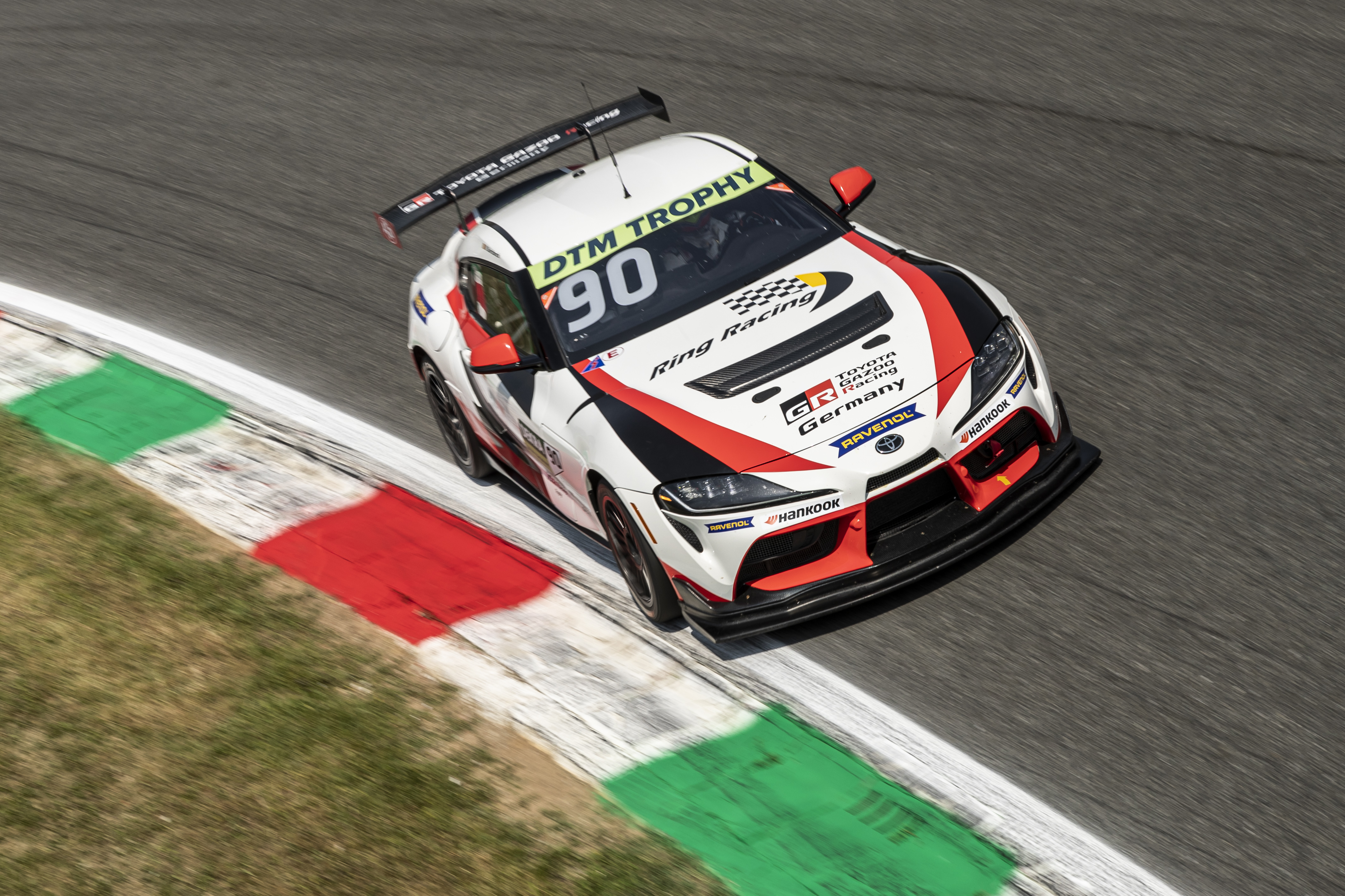 Toyota GR Supra GT4 kämpft um DTM Trophy 2022