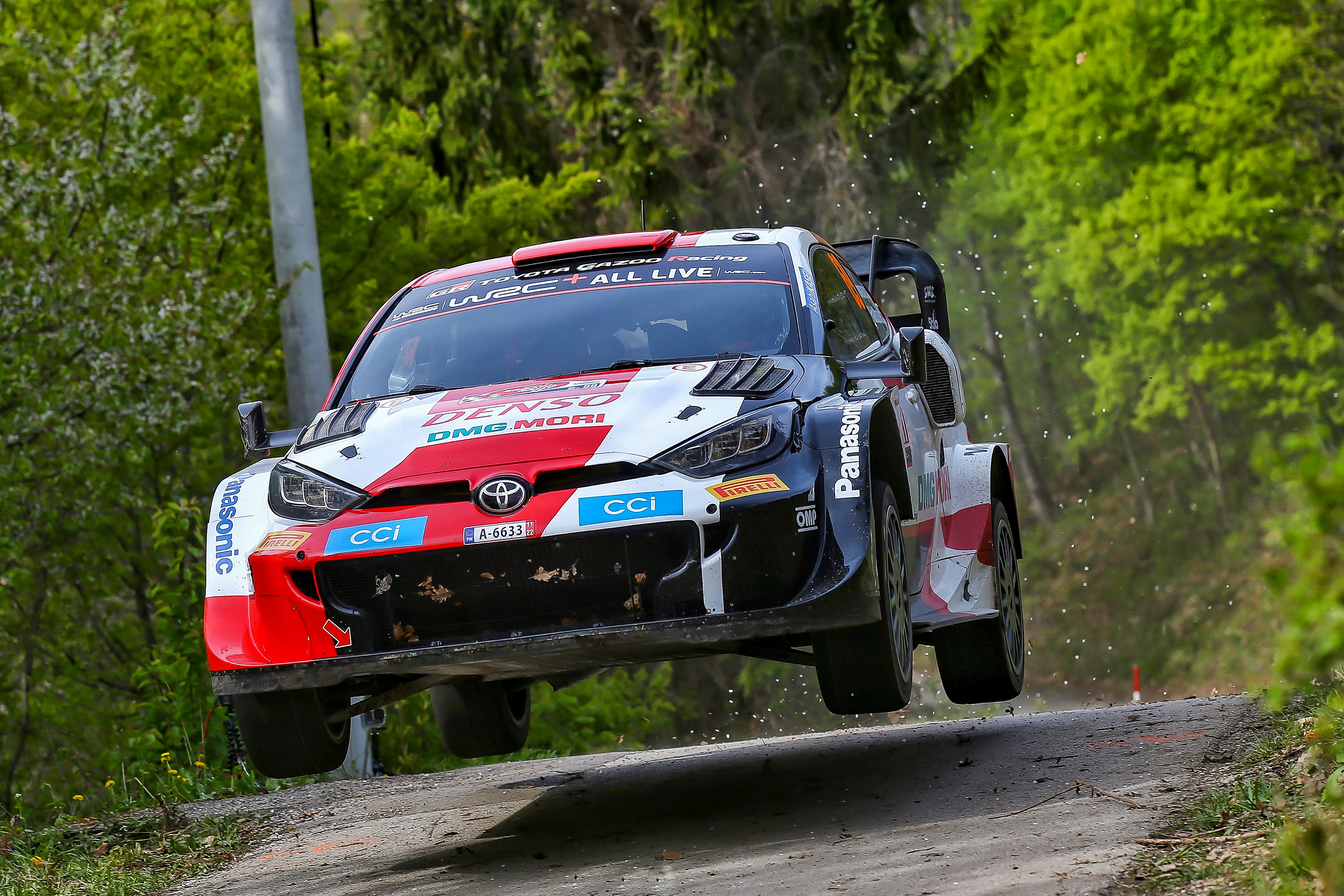 Toyota Gazoo Racing mit doppeltem Podium