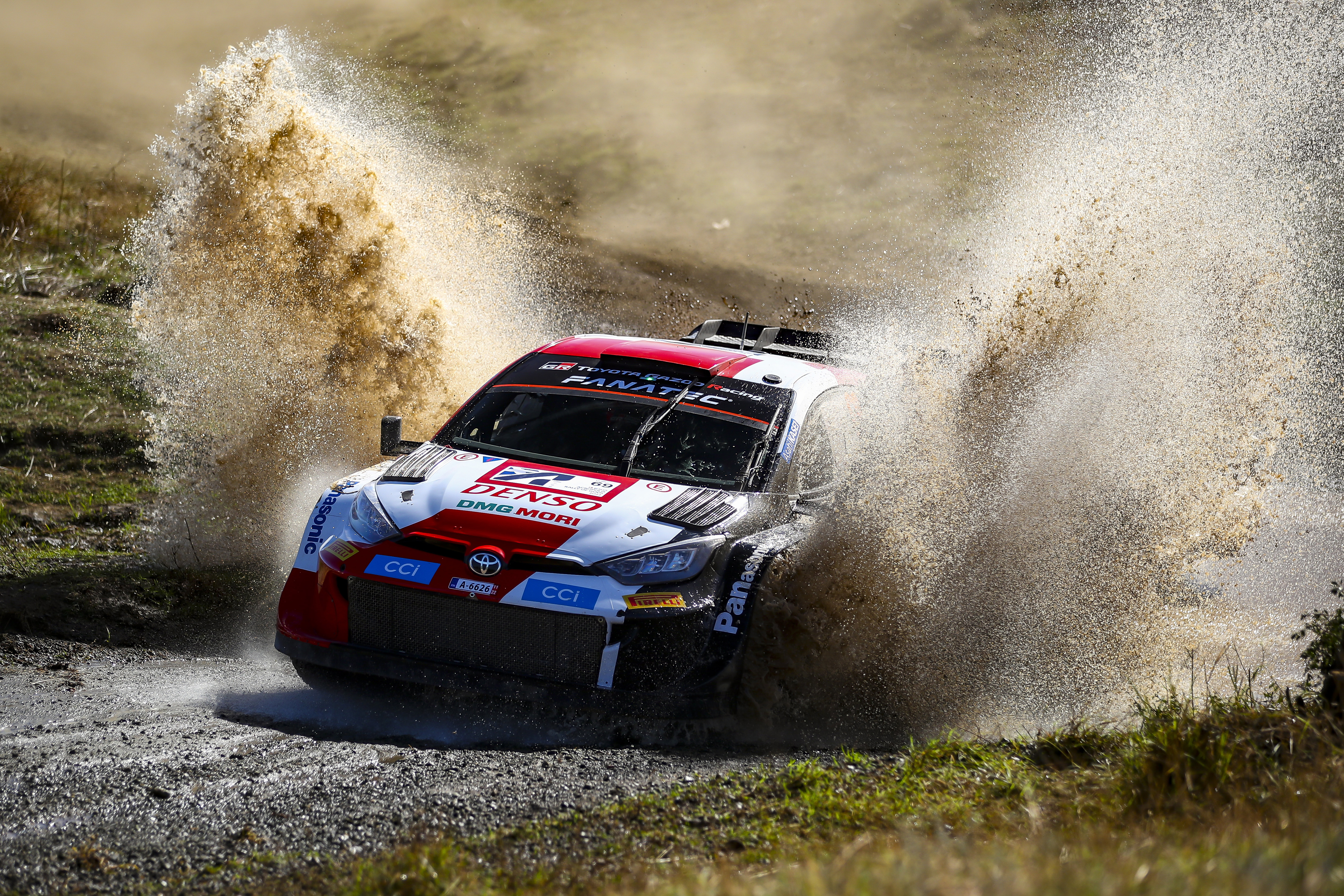 Car 69 Kalle Rovanperä und Jonne Halttunen