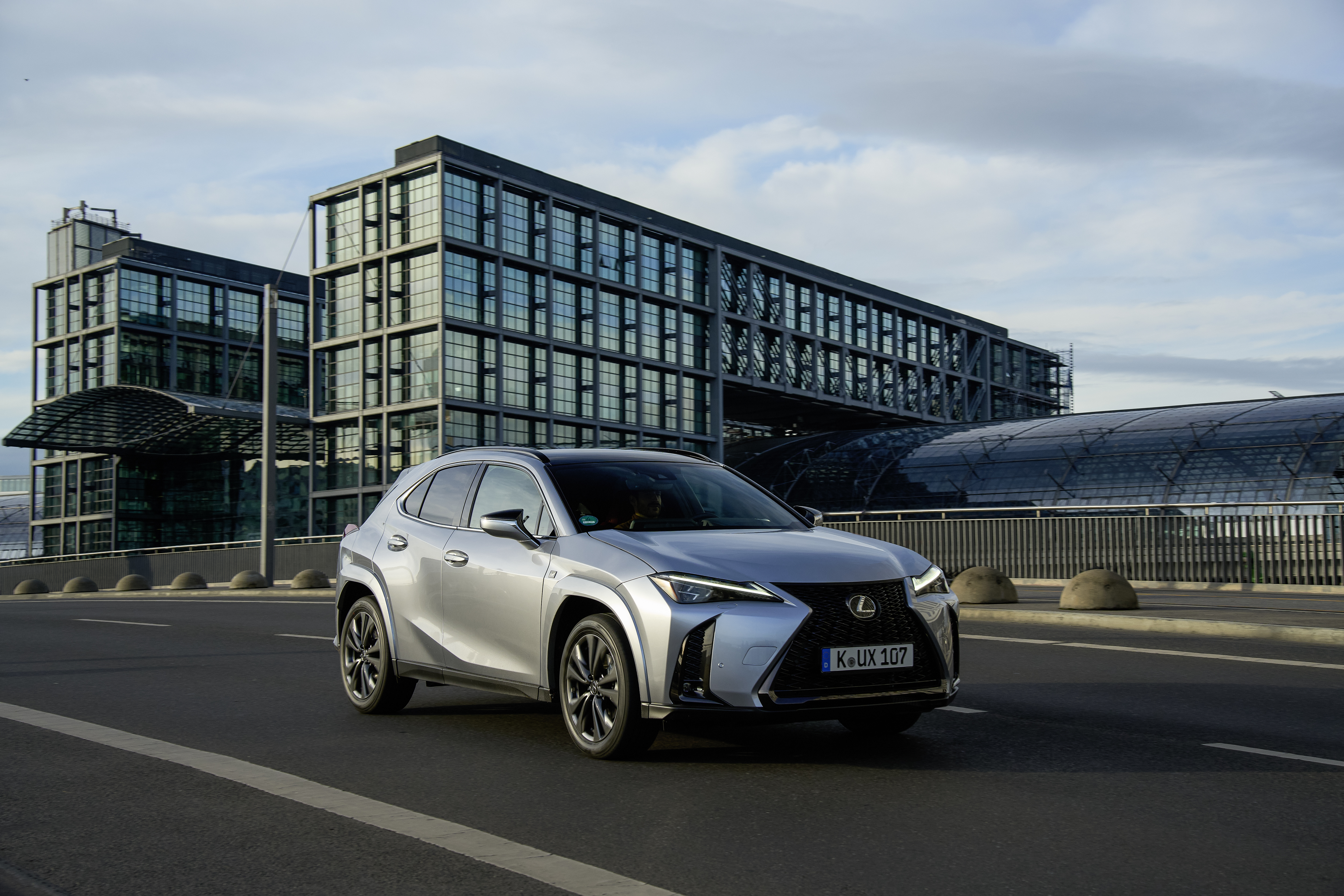 Lexus UX 250h