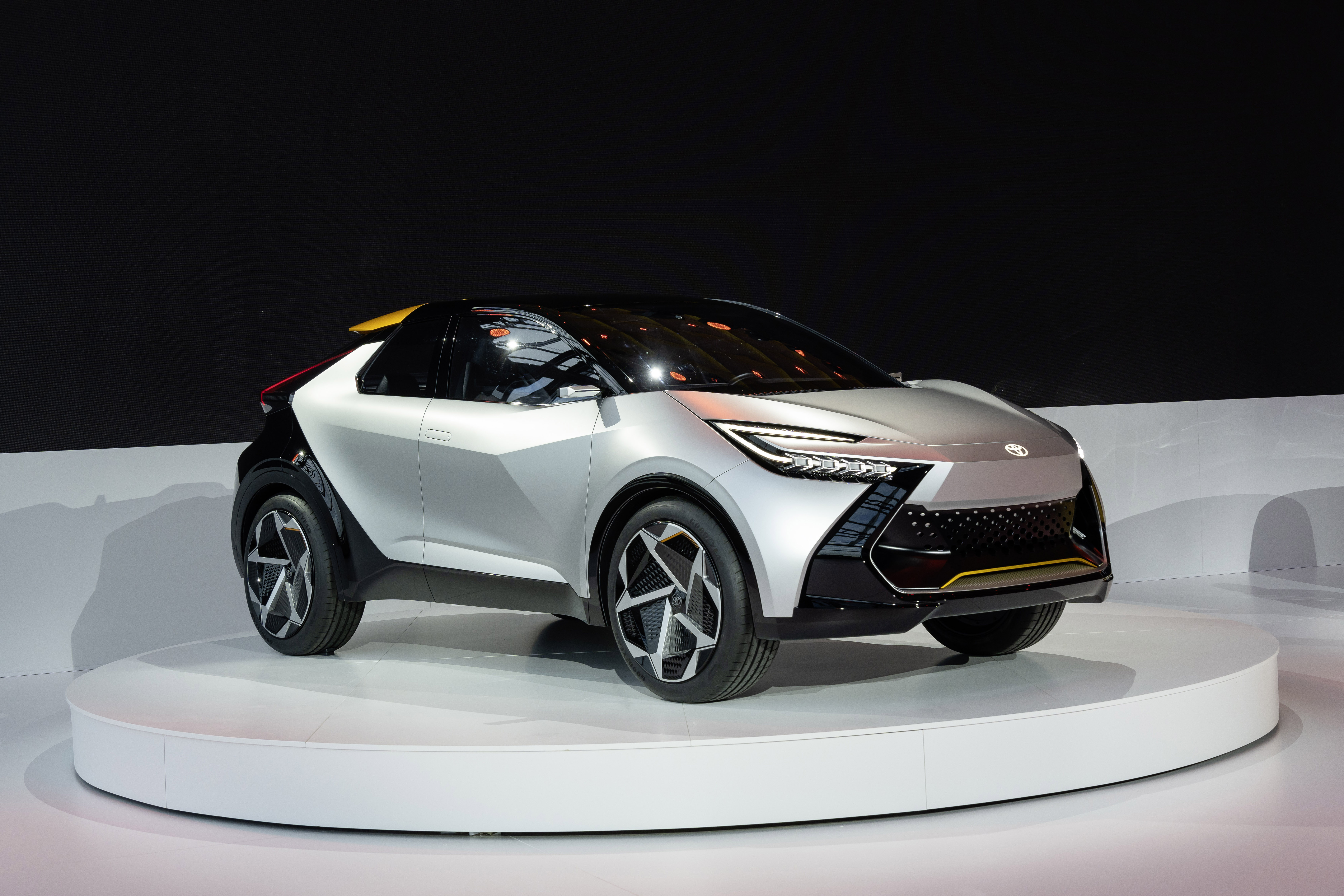 Toyota C-HR Prologue