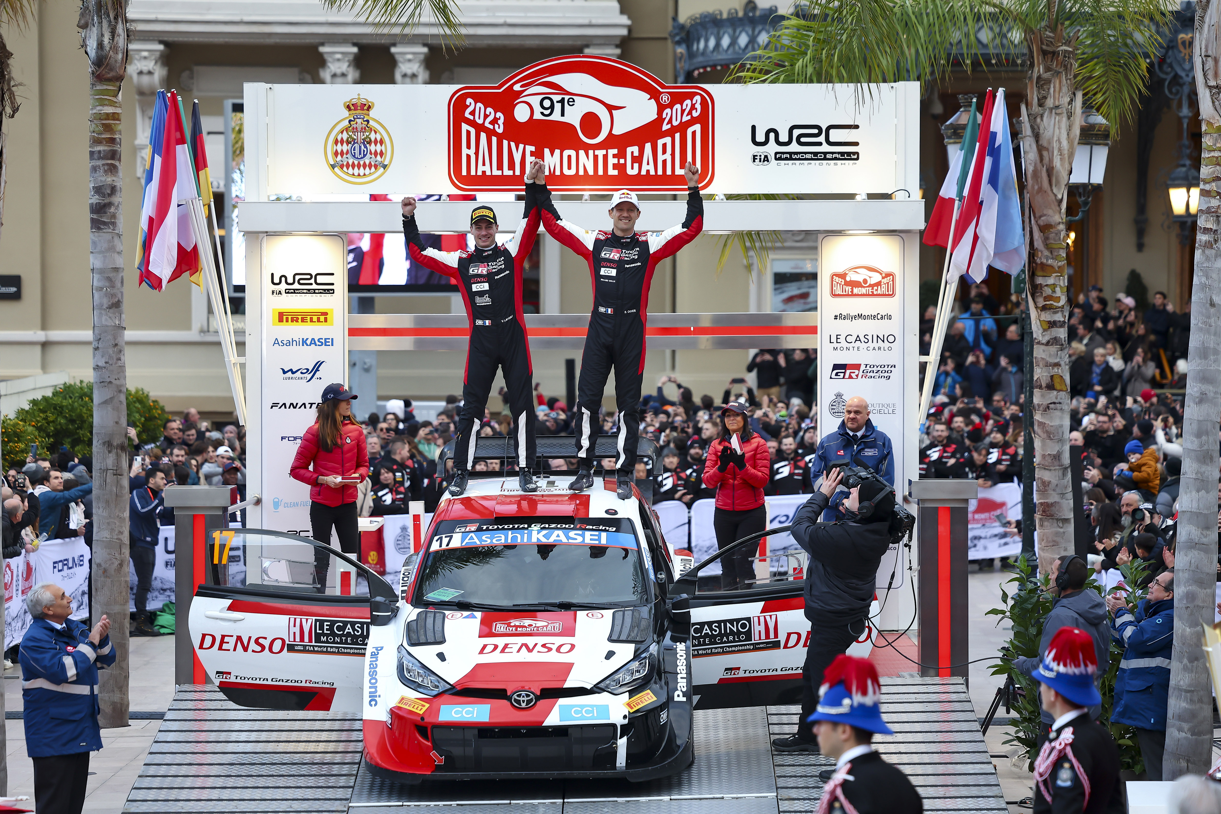 Car 17 (Sébastien Ogier, Vincent Landais)