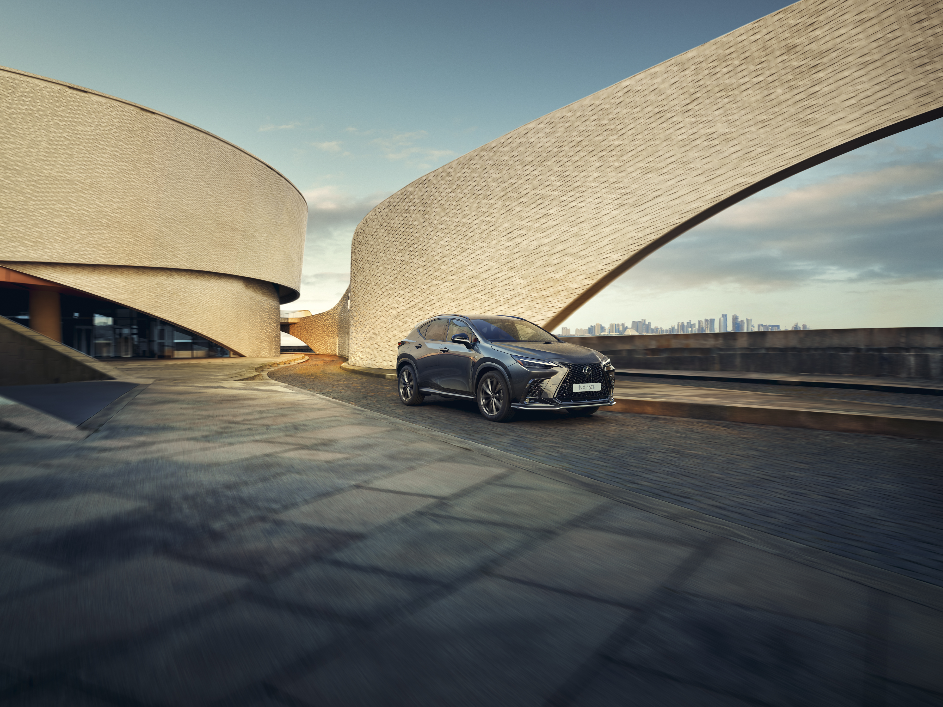 Lexus 450h+