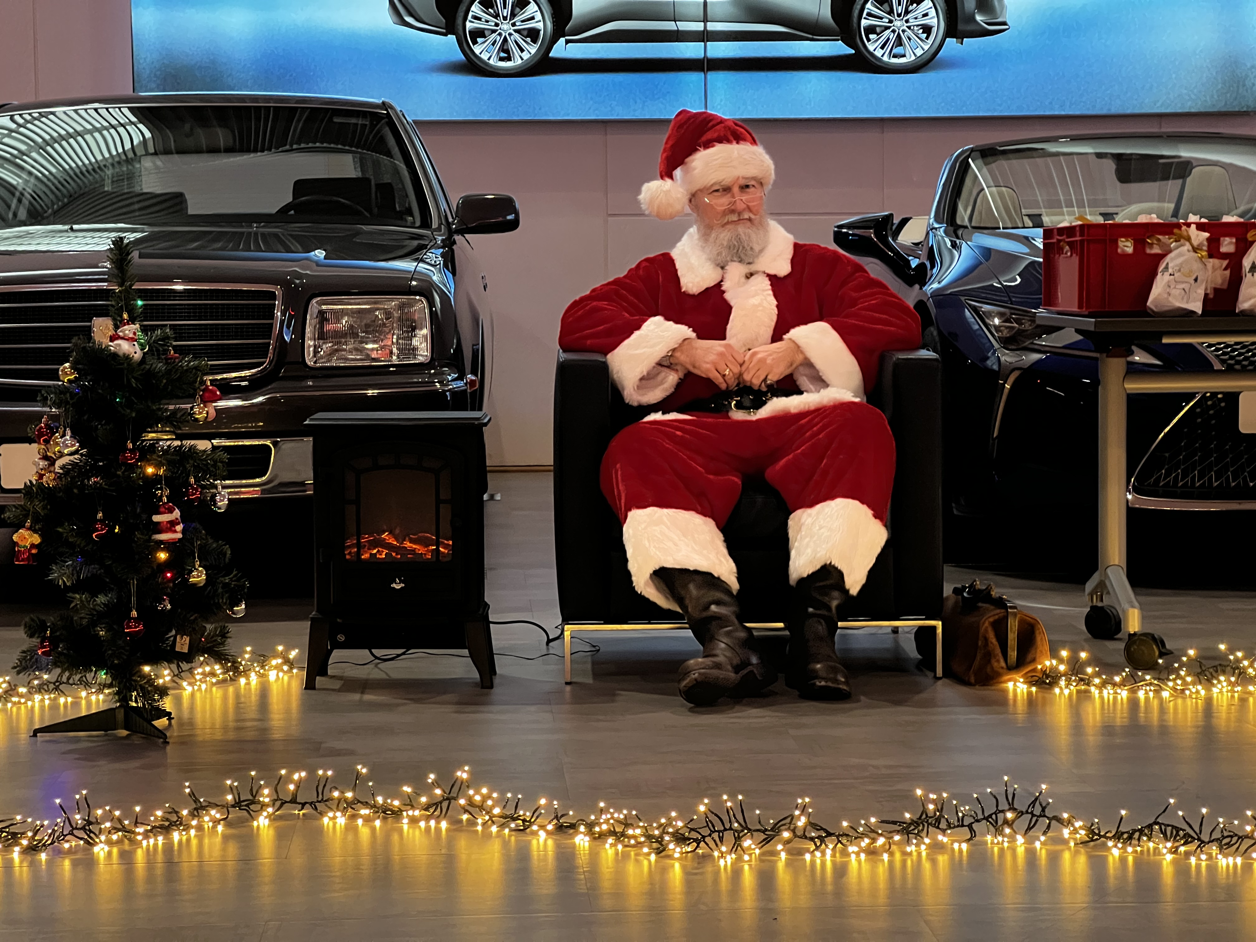 Toyota Collection Opening Dezember 2023 Ausblick Weihnachtsmann<br>Quelle autodrom