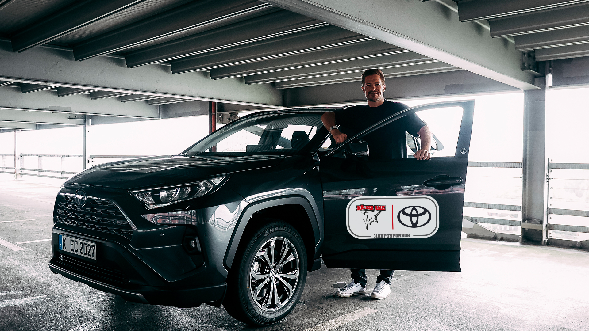 Toyota verlängert mit Kölner Haien<br>
Partnerschaft mit dem Eishockeyclub wird ausgeweitet<br>
Moritz Müller, Kapitän der Kölner Haie