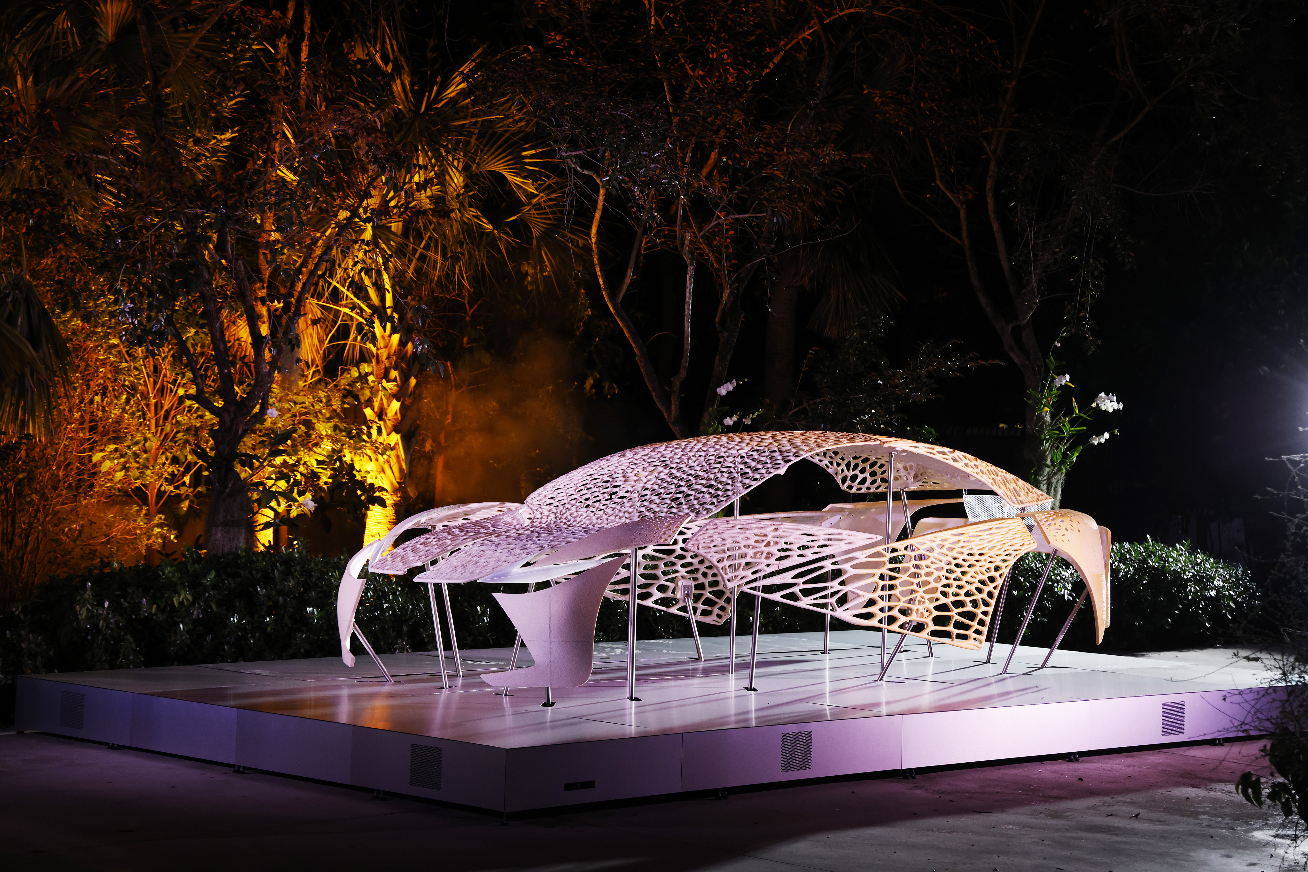 Lexus Installation und Design-Kollektion auf der Miami Art & Design Week<br>
Skulptur vom Konzeptfahrzeug LF-ZC inspiriert