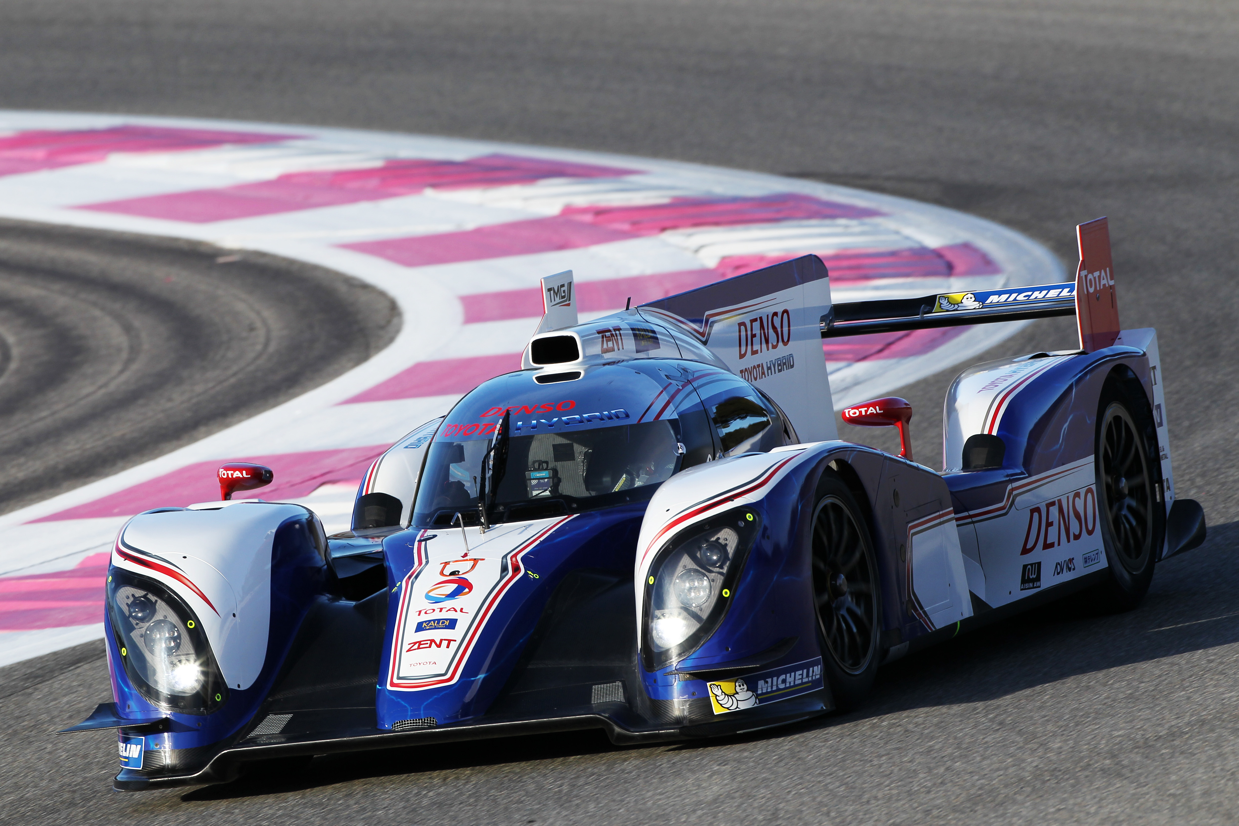 TS030 Hybrid