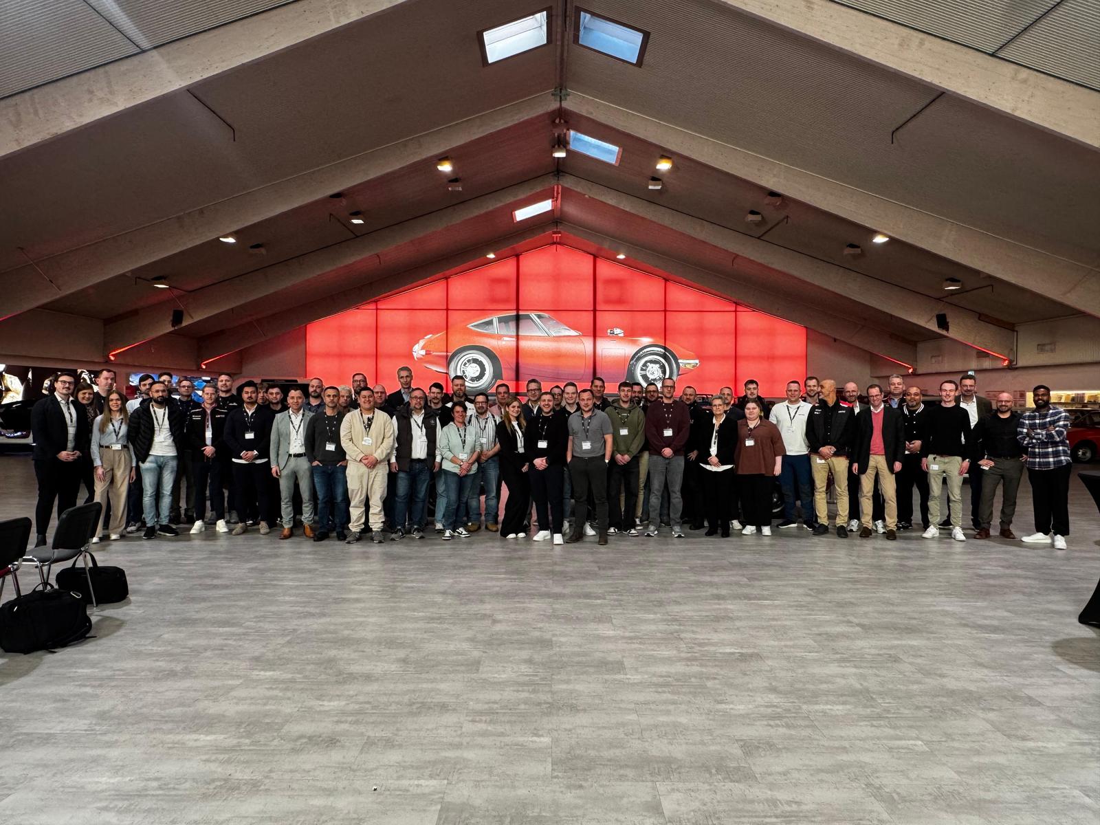 Neue Toyota Partnerbetriebe im Rhein-Main Gebiet und in Thüringen<br>
Onboarding neuer Mitarbeiter vor historischer Kulisse in der Toyota Collection