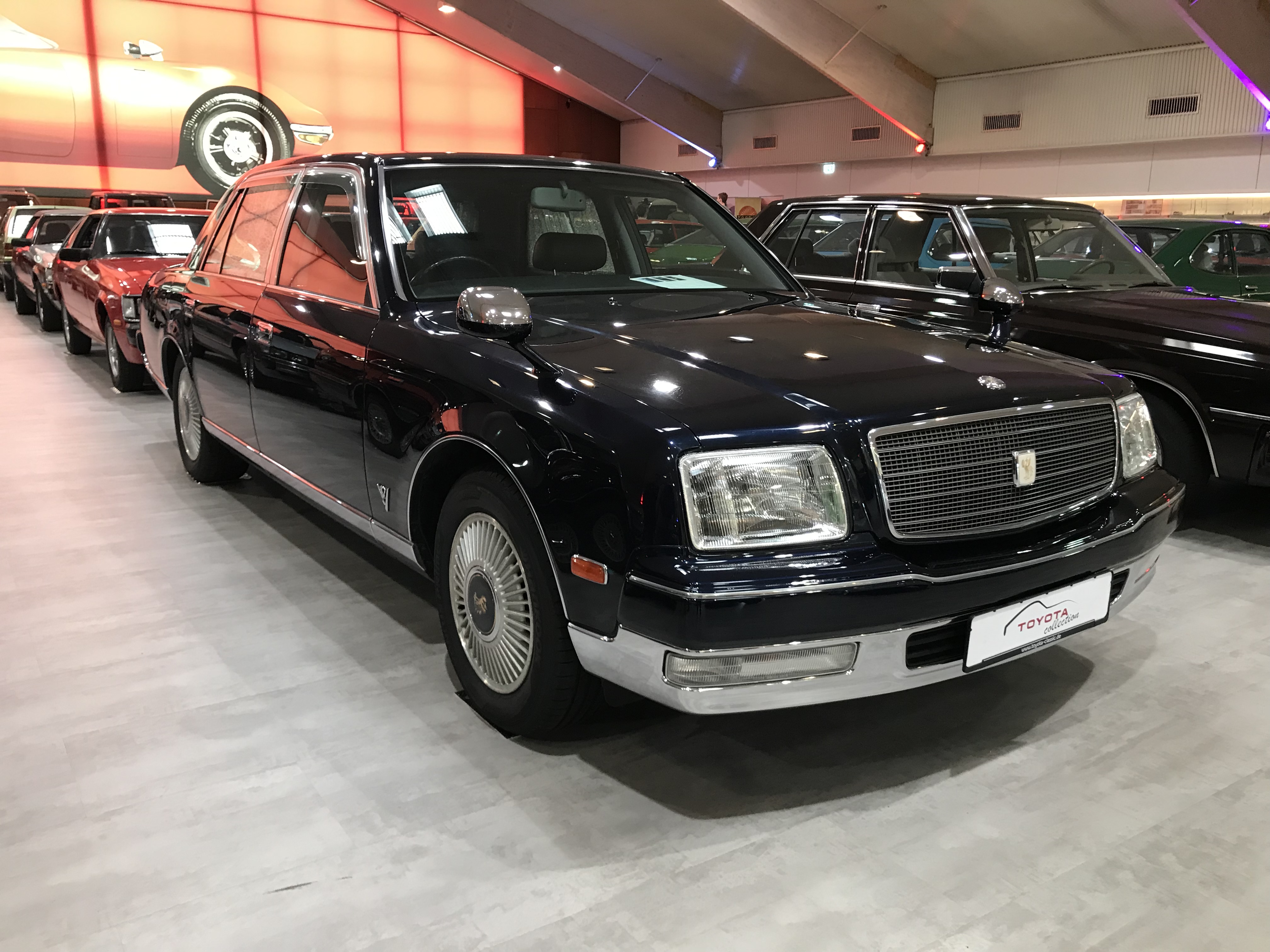 Toyota Collection Ausblick Opening Limousinen Tag September 2025 mit Toyota Century und Toyota Crown<br>Quelle autodrom