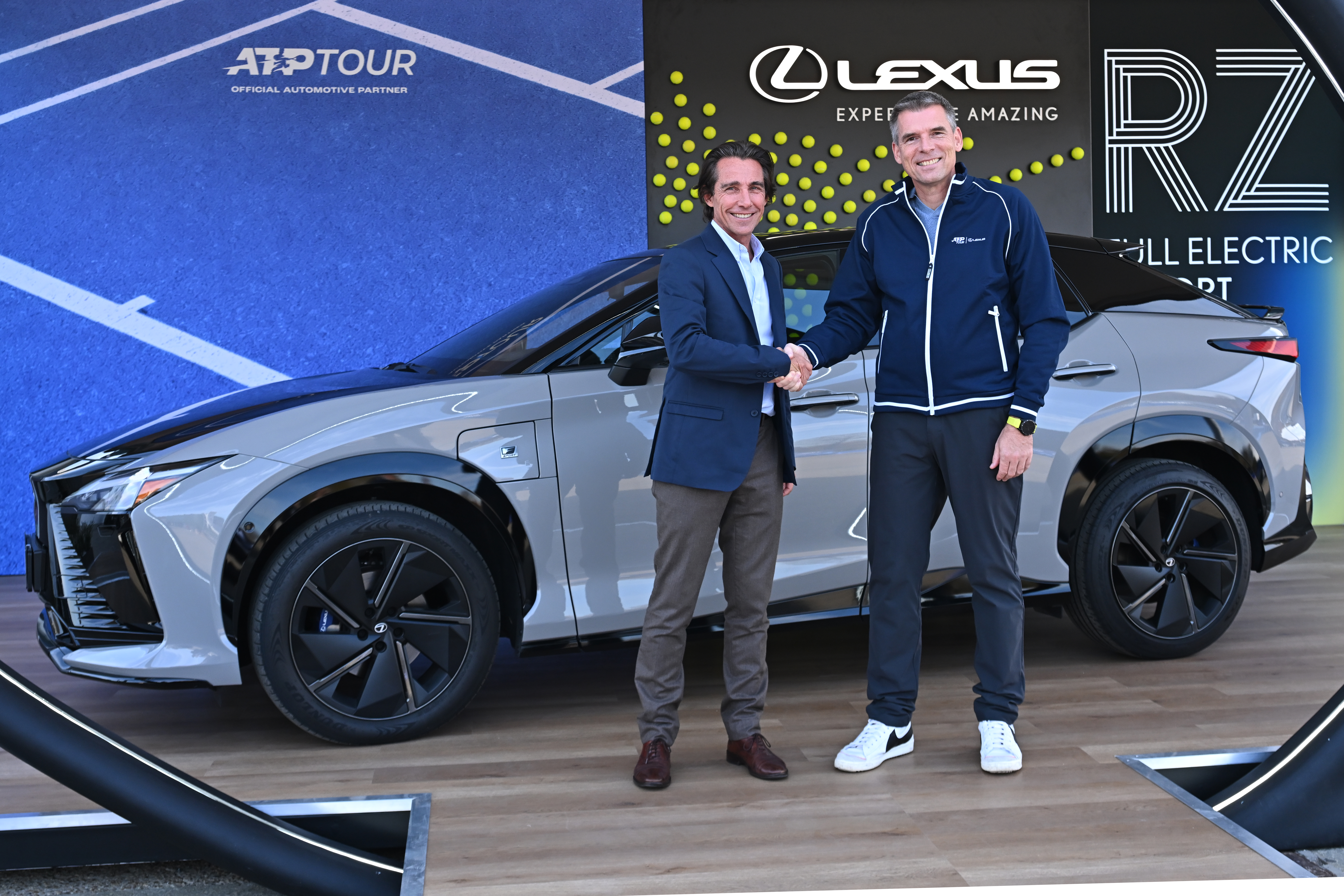 Lexus & ATP Partnerschaft<br>
von links nach rechts: Eno Polo, CEO der ATP; Andre Schmidt, Head of Lexus Europe