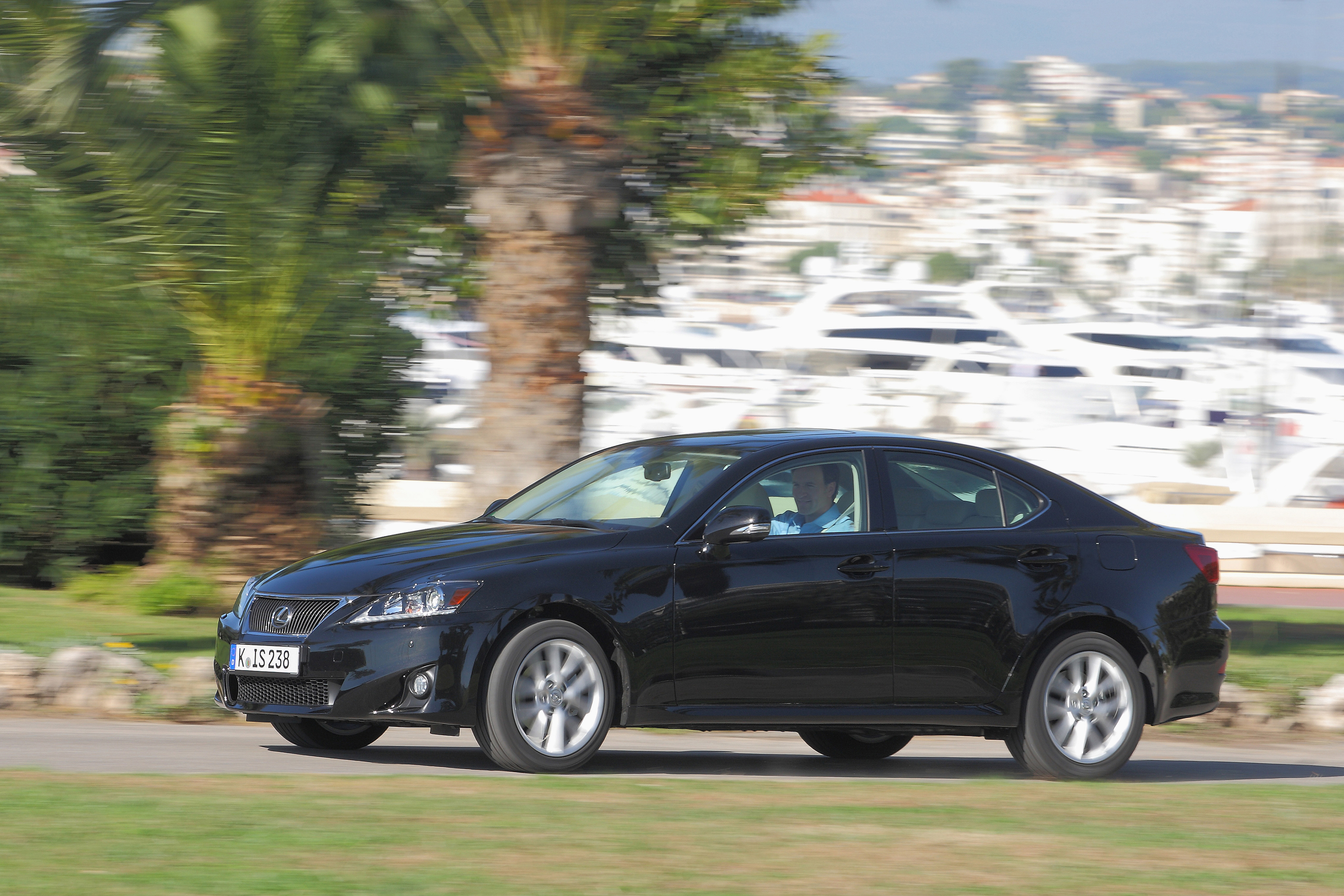 LEXUS IS 200d