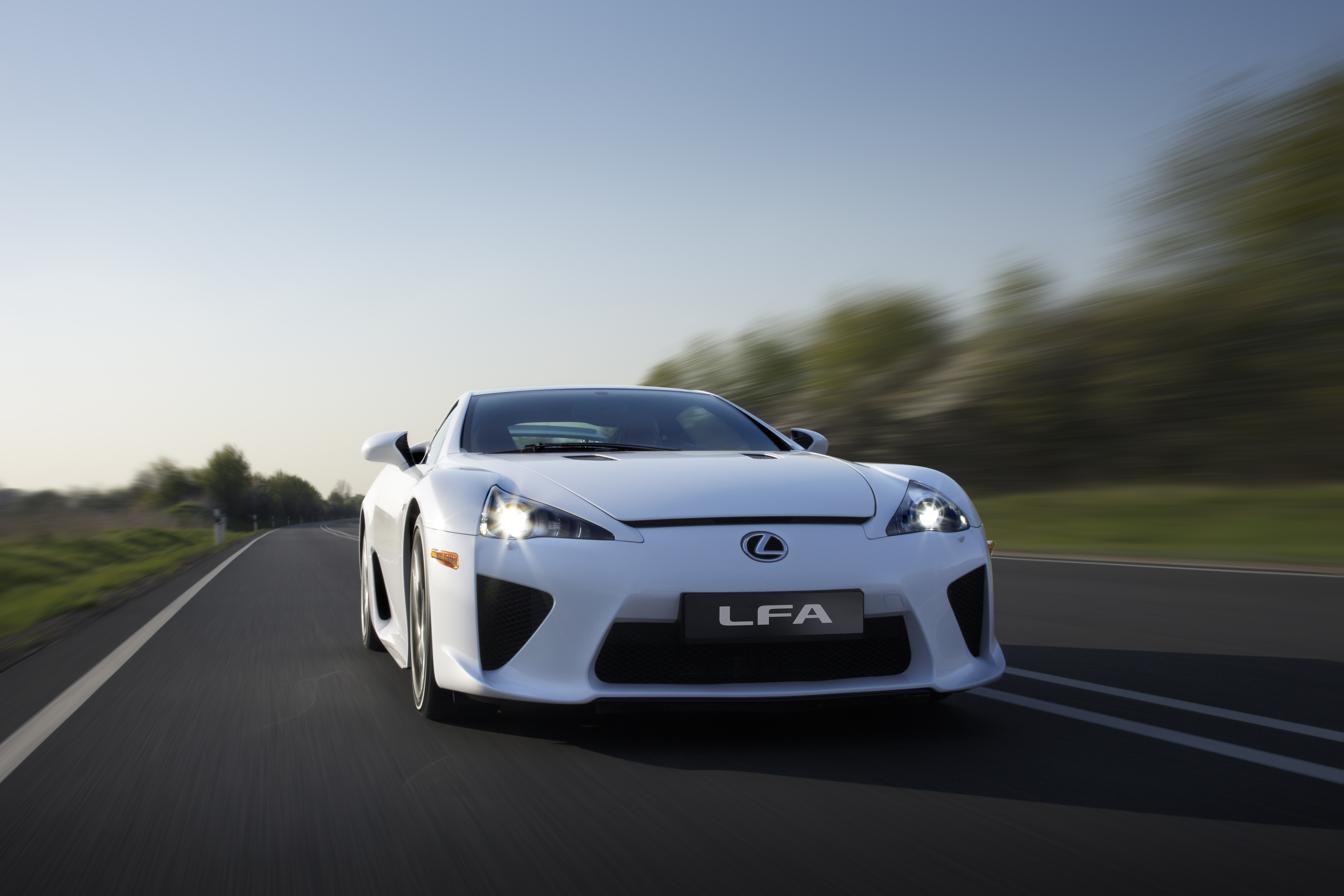 LEXUS LFA
