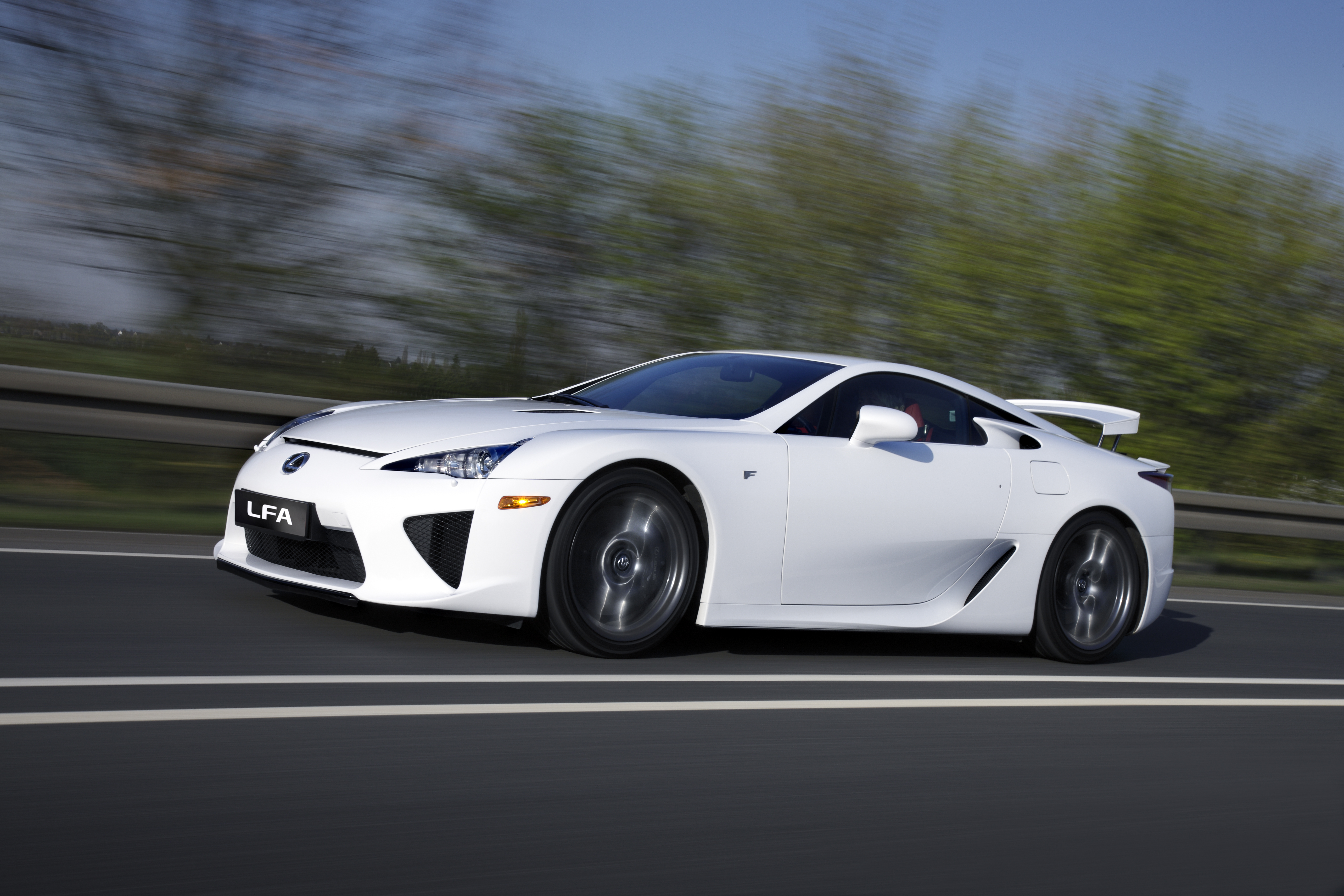 LEXUS LFA