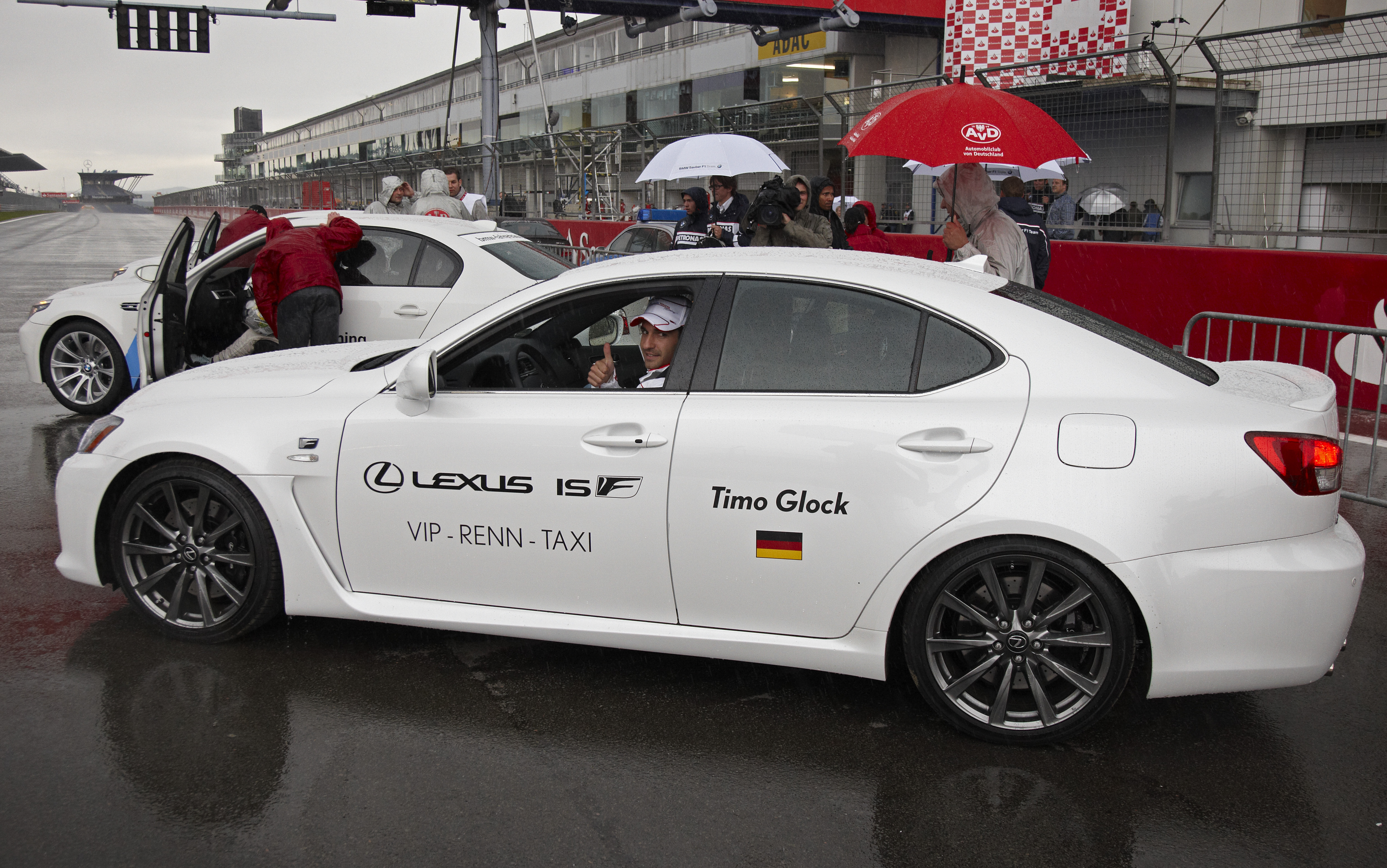 Timo Glock im Lexus IS F