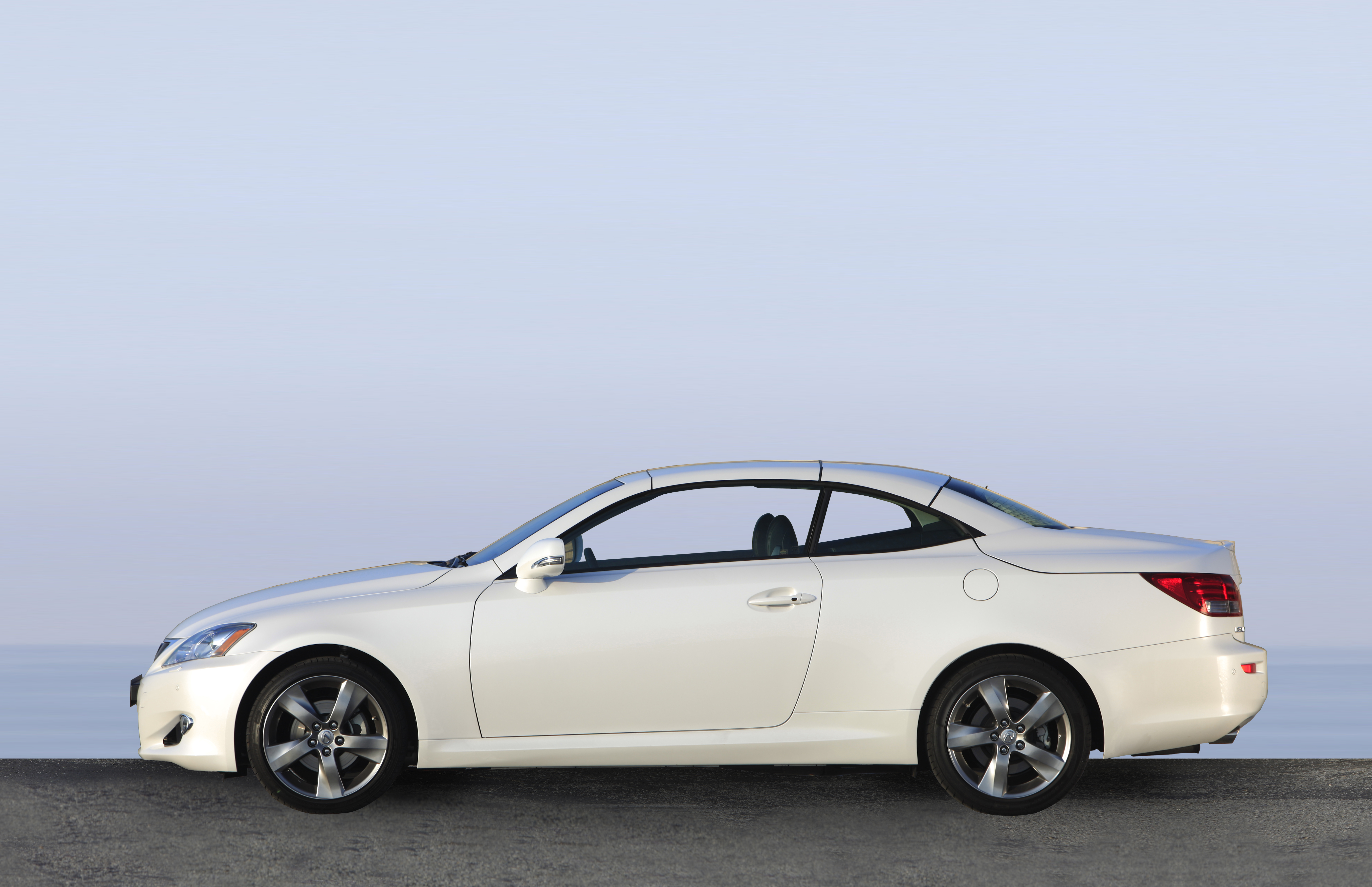 Lexus IS 250C (IS_250C_035_09_LOC)