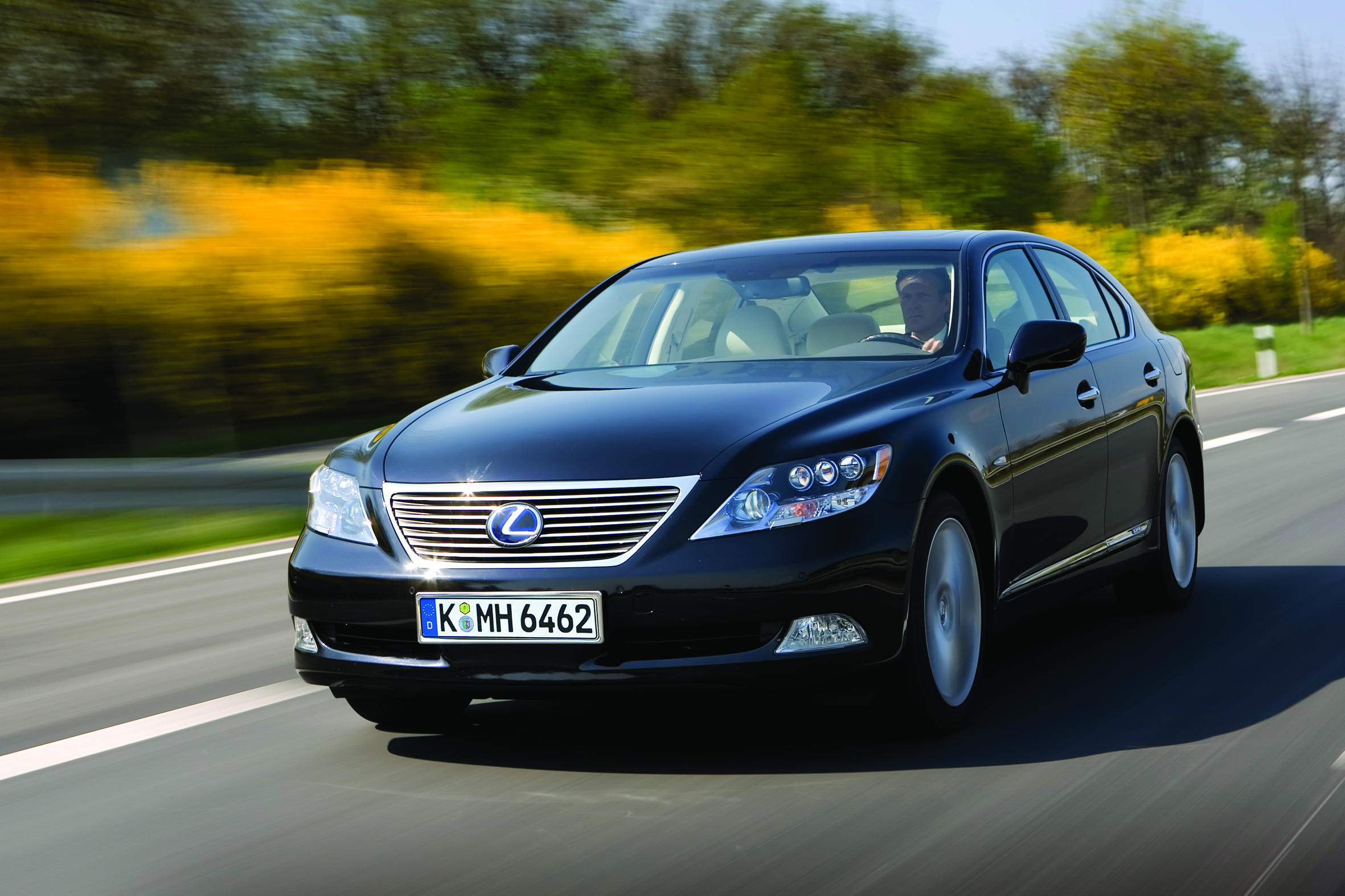 Lexus LS 600h