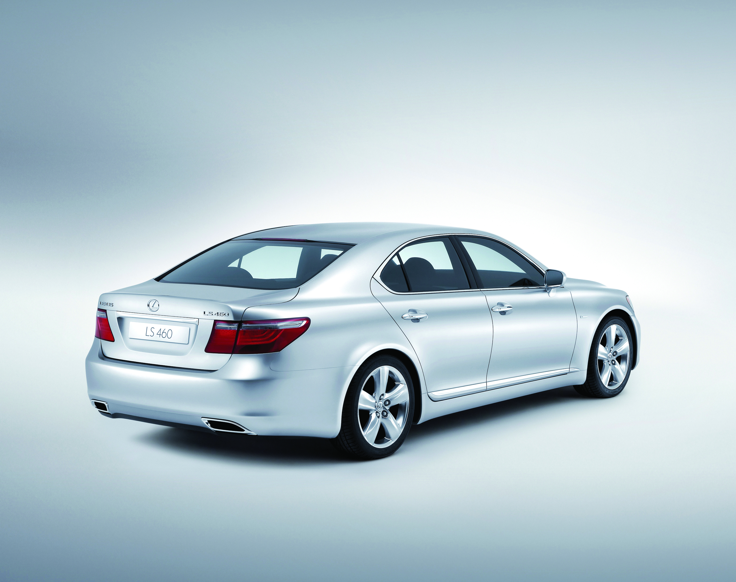 Neuer Lexus LS 460