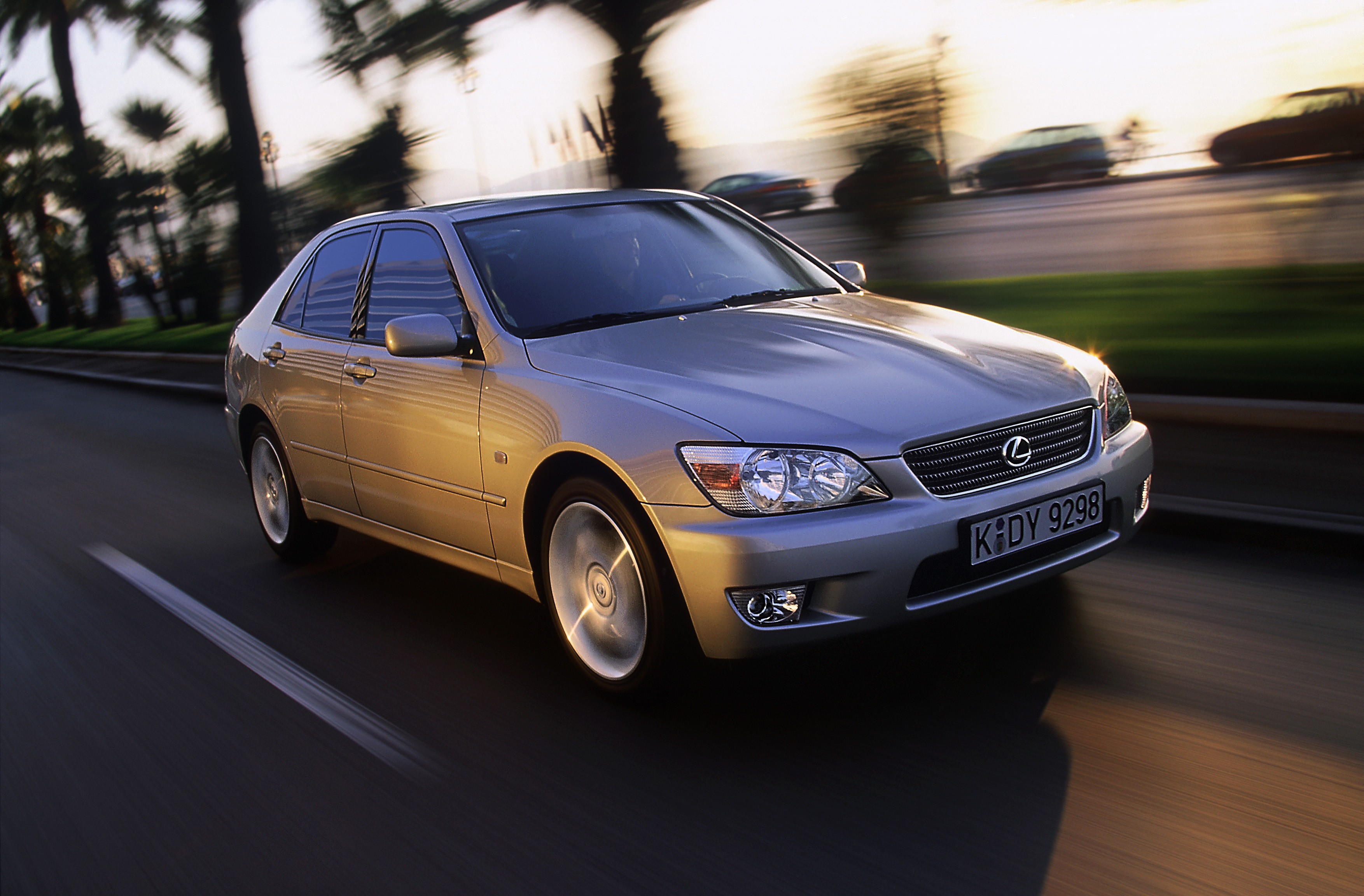 Lexus IS 200