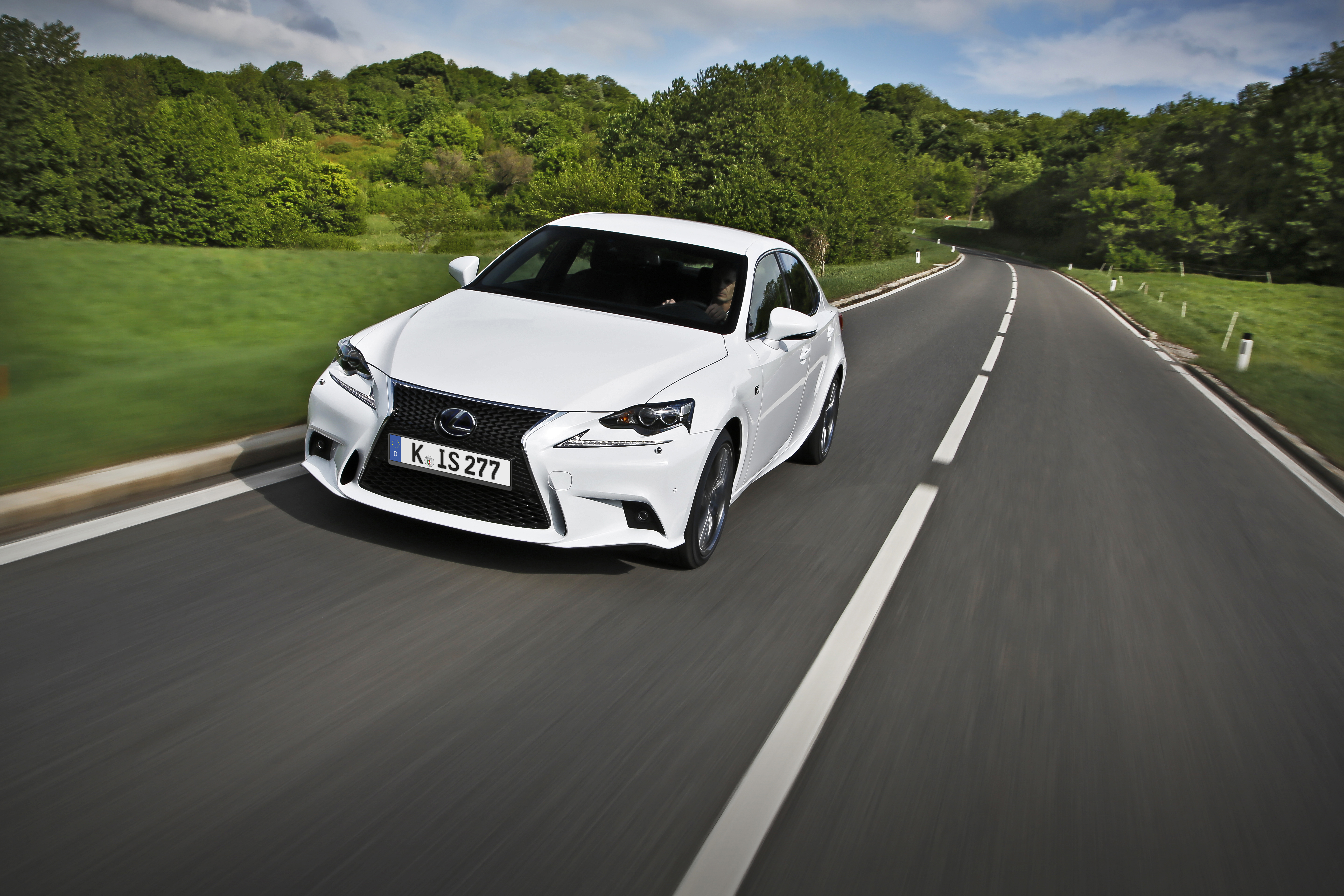 IS 300h F SPORT - DYN 07 DPL 2013