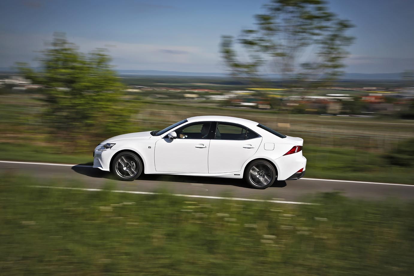 Lexus IS 300h F-Sport