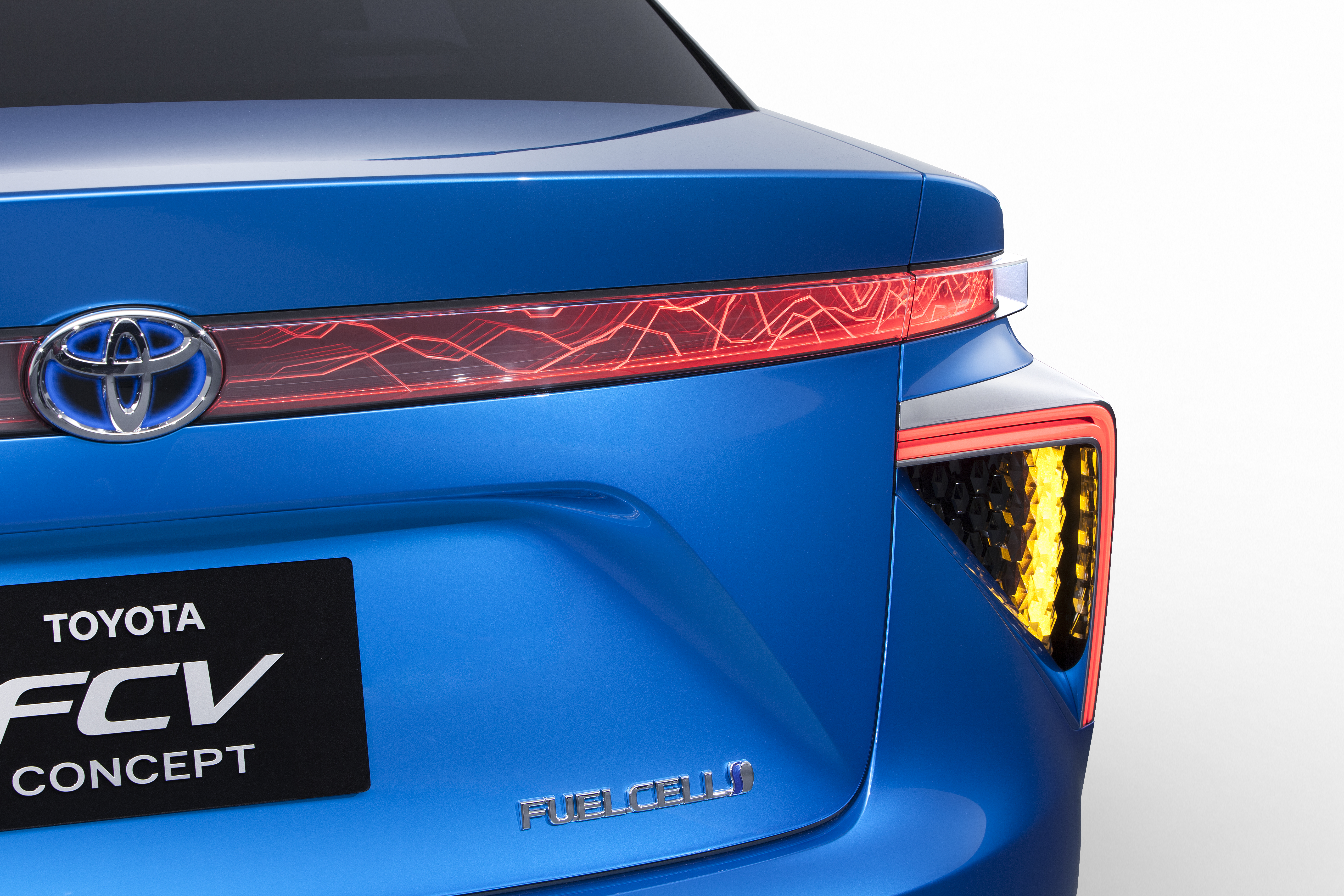Toyota FCV
