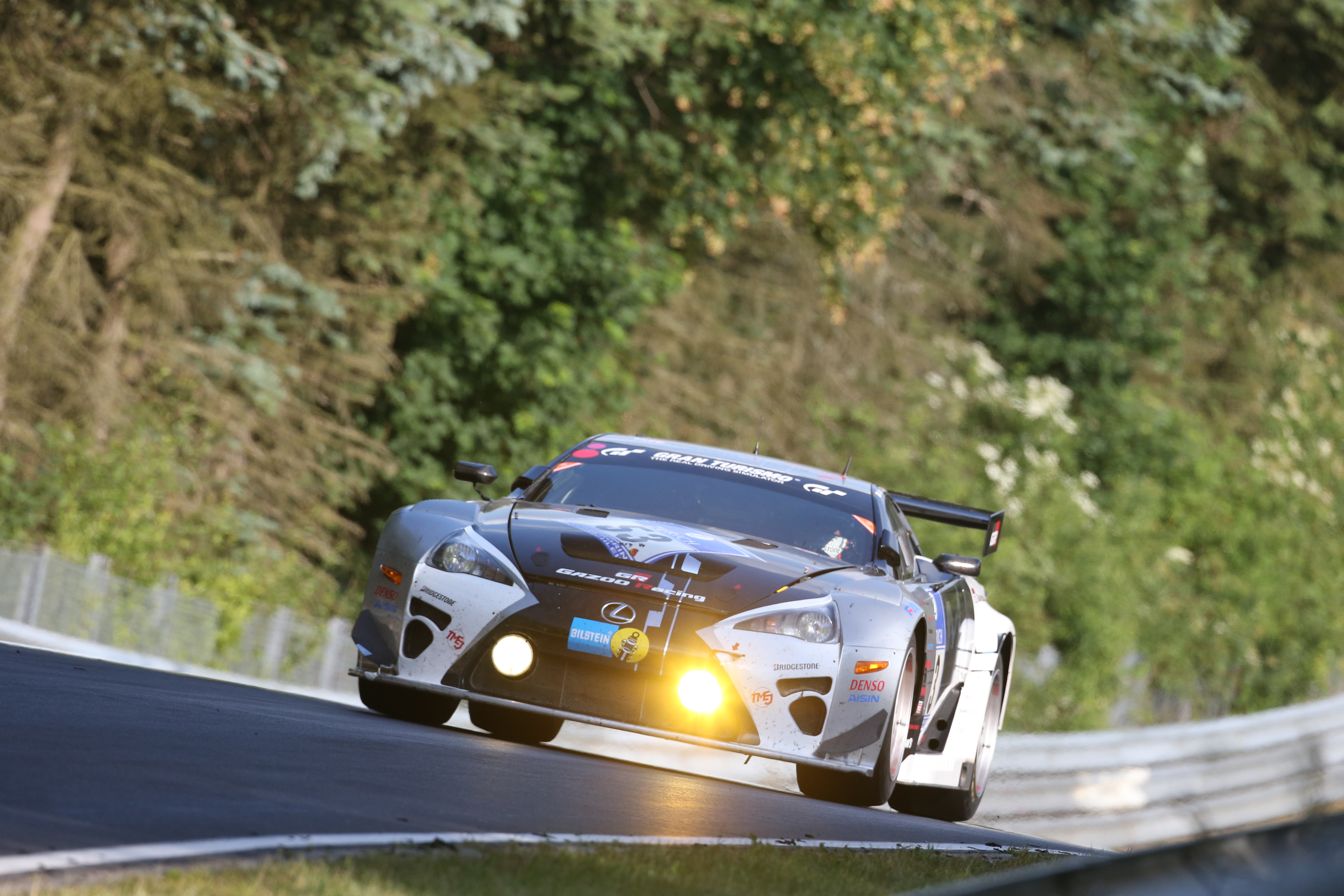 Vier Klassensiege für Toyota beim legendären 24-Stunden-Rennen am Nürburgring