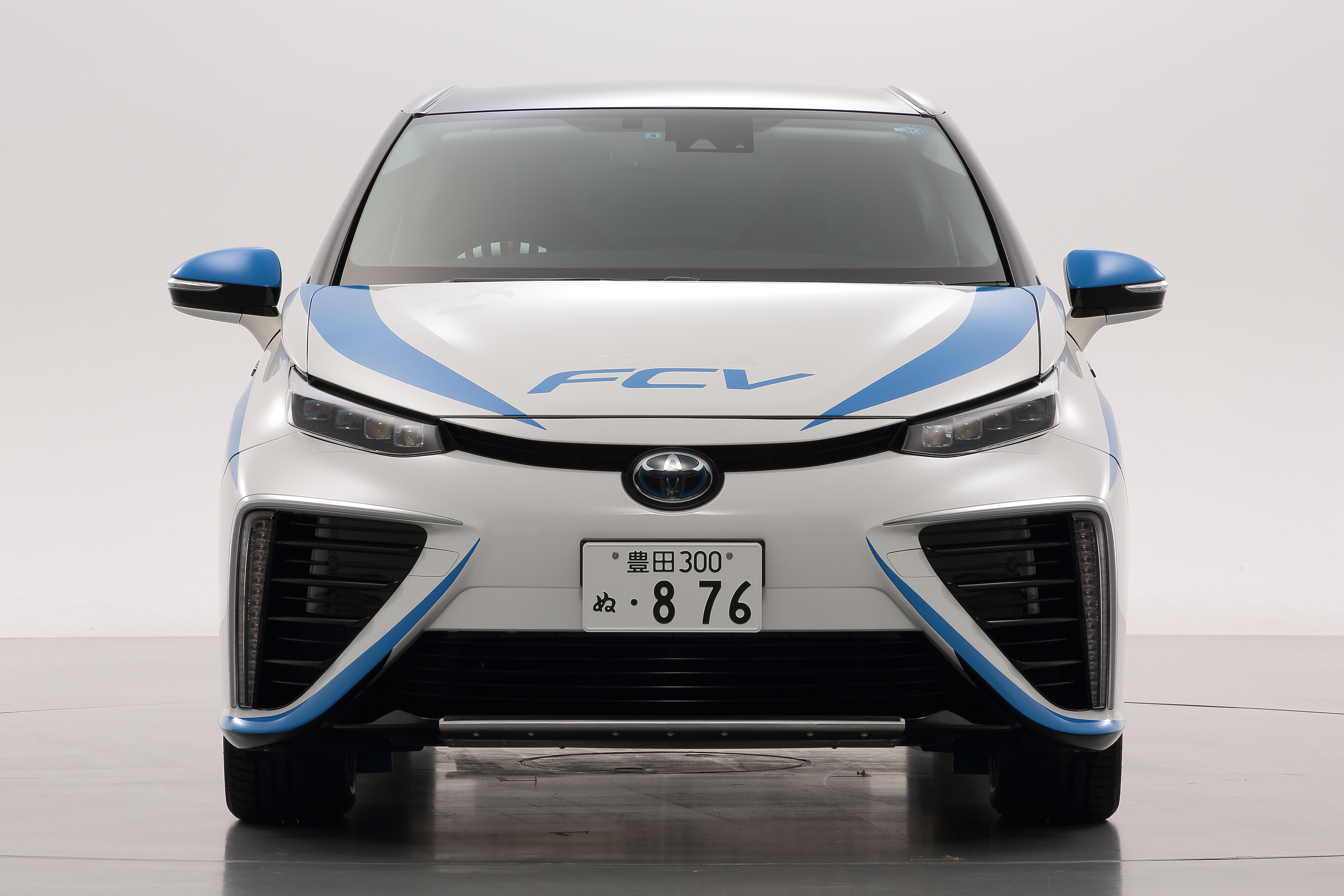 Toyota FCV