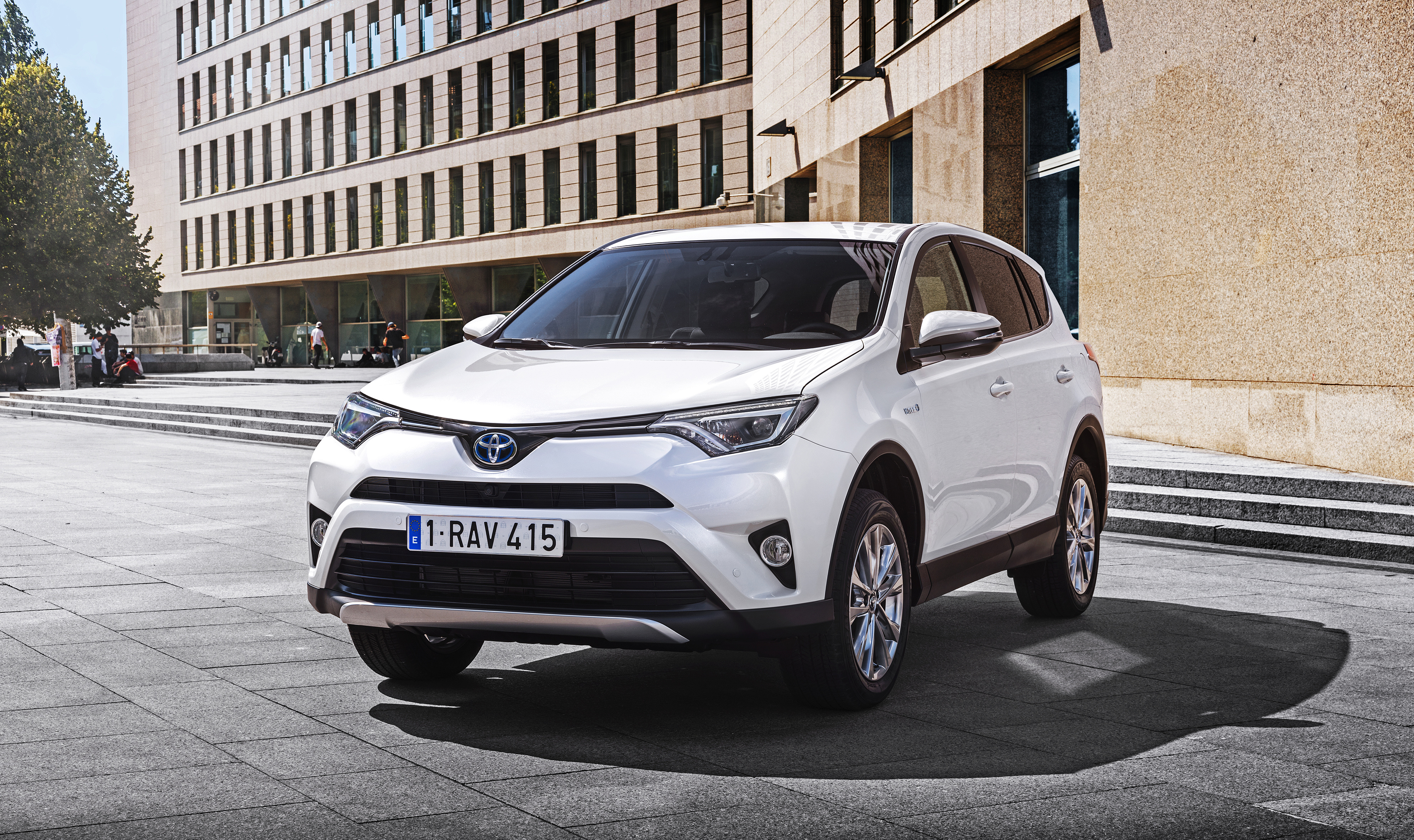 RAV4_HYBRID_EXT_20.jpg