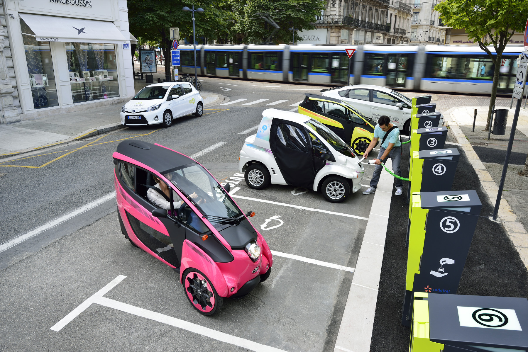 Innovatives Carsharing-Projekt von Toyota erfolgreich angelaufen