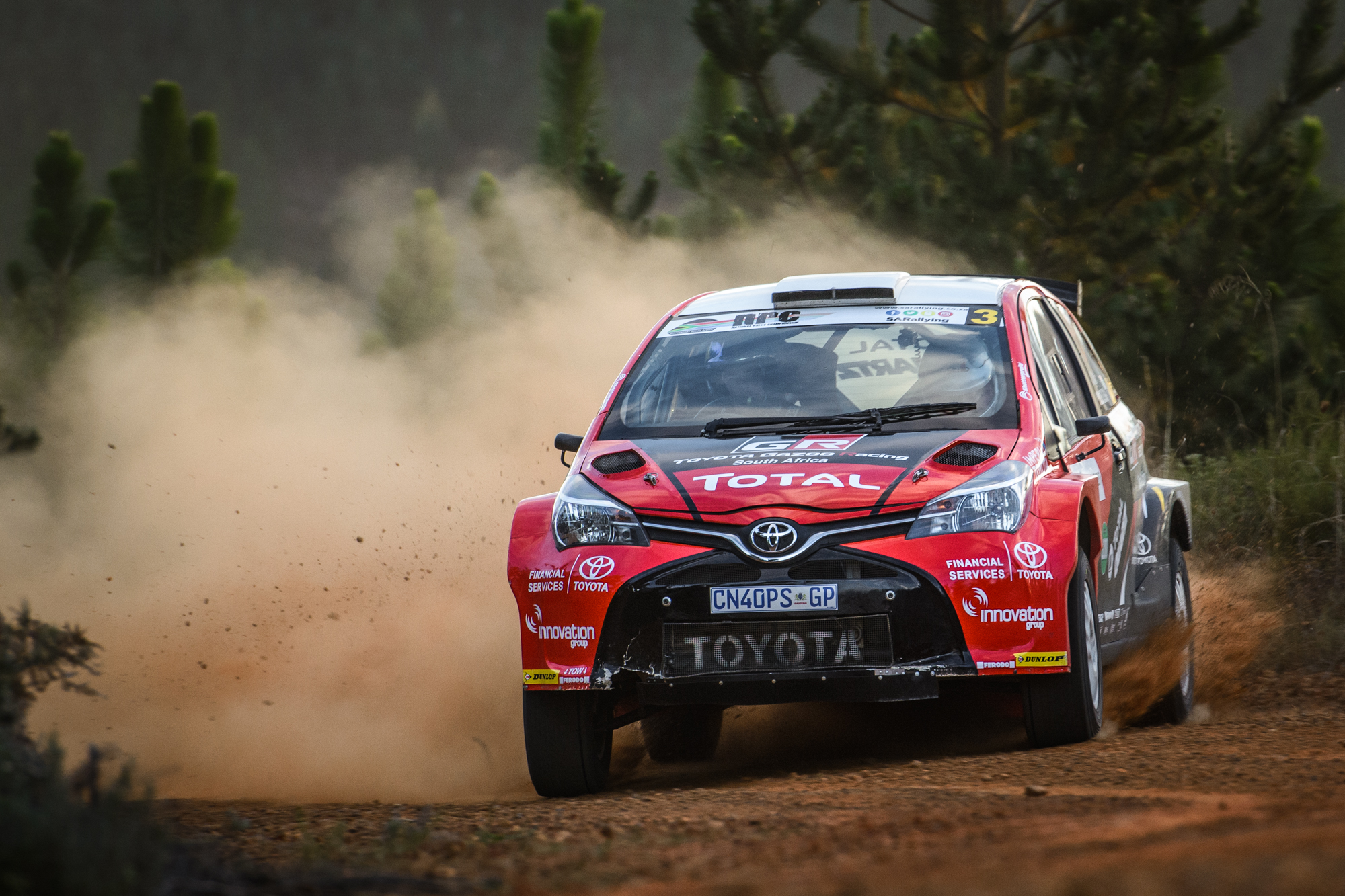 Toyota GAZOO Racing triumphiert bei Volkswagen Rallye
