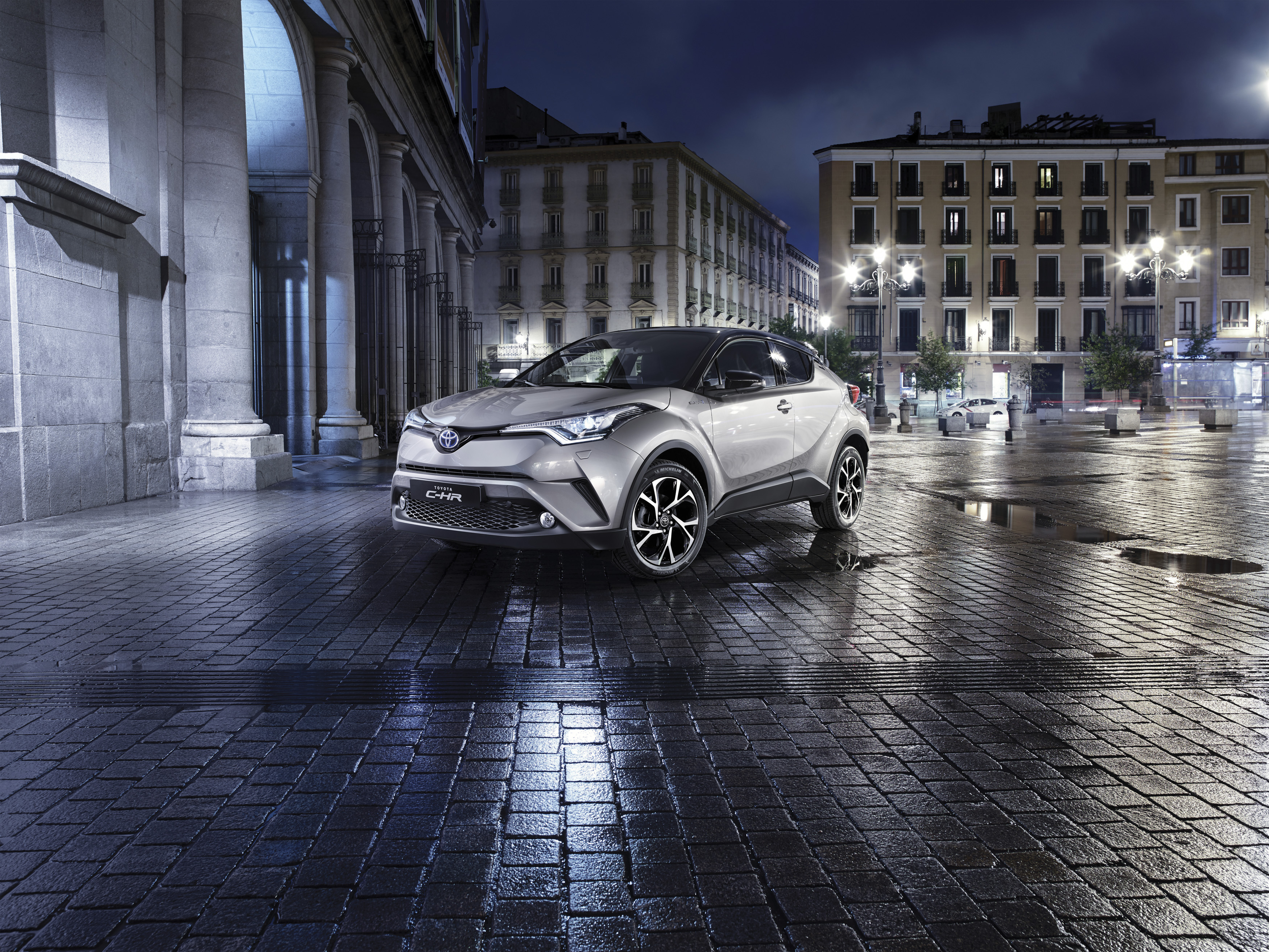 Paris Motor Show 2016 - 2016 Toyota C-HR 01
