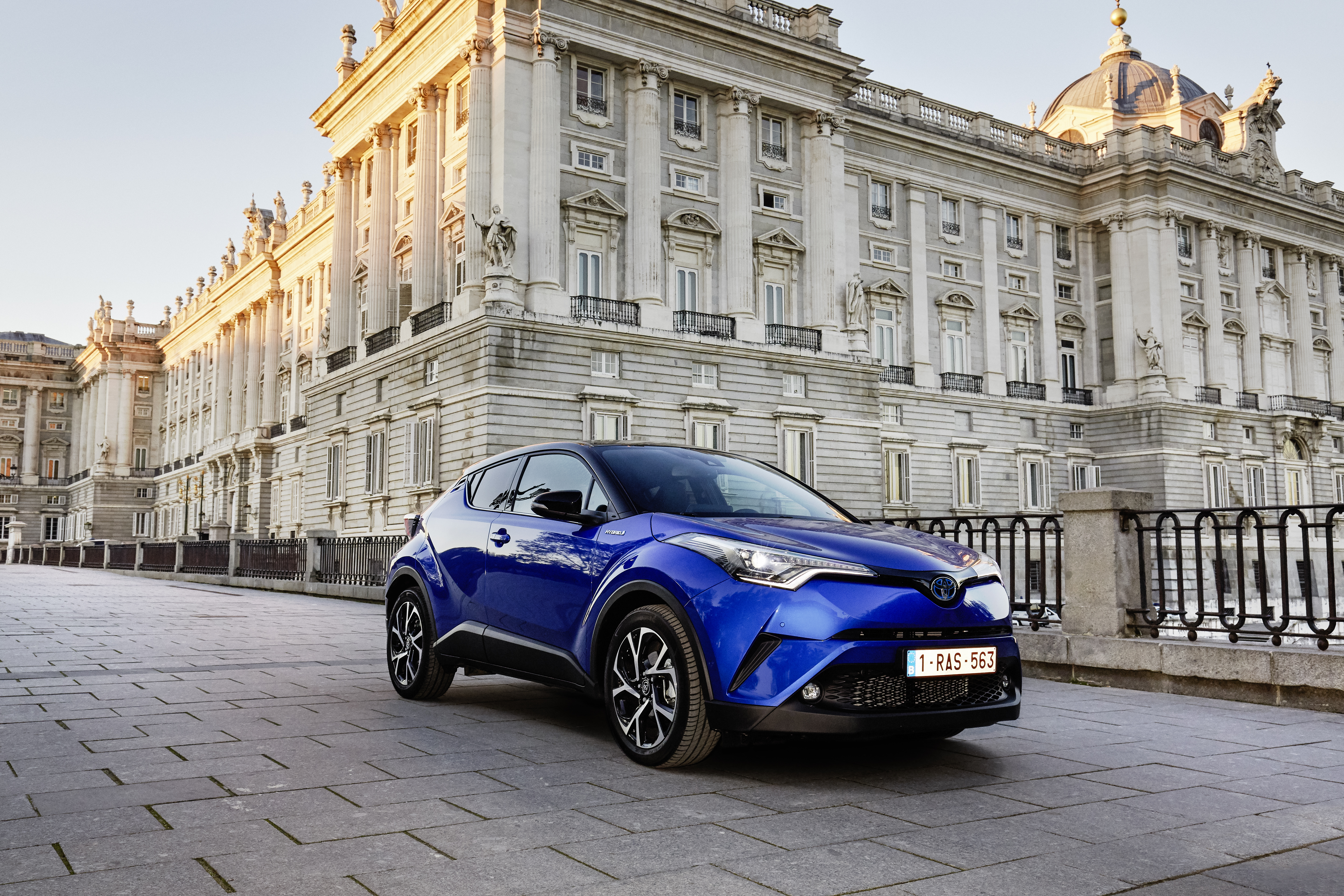 C-HR - 24 C-HR