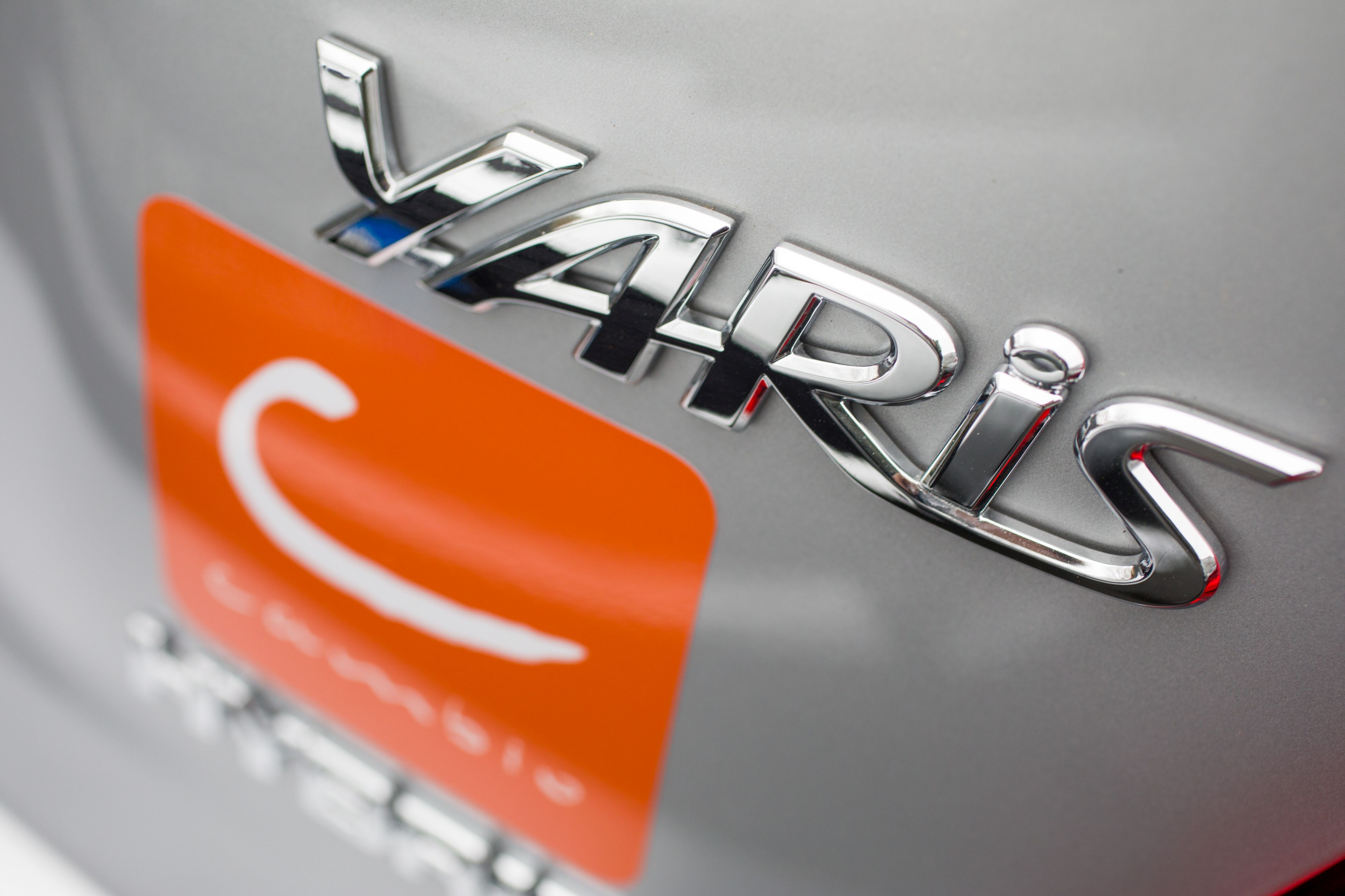 04 cambio Toyota Yaris Hybrid