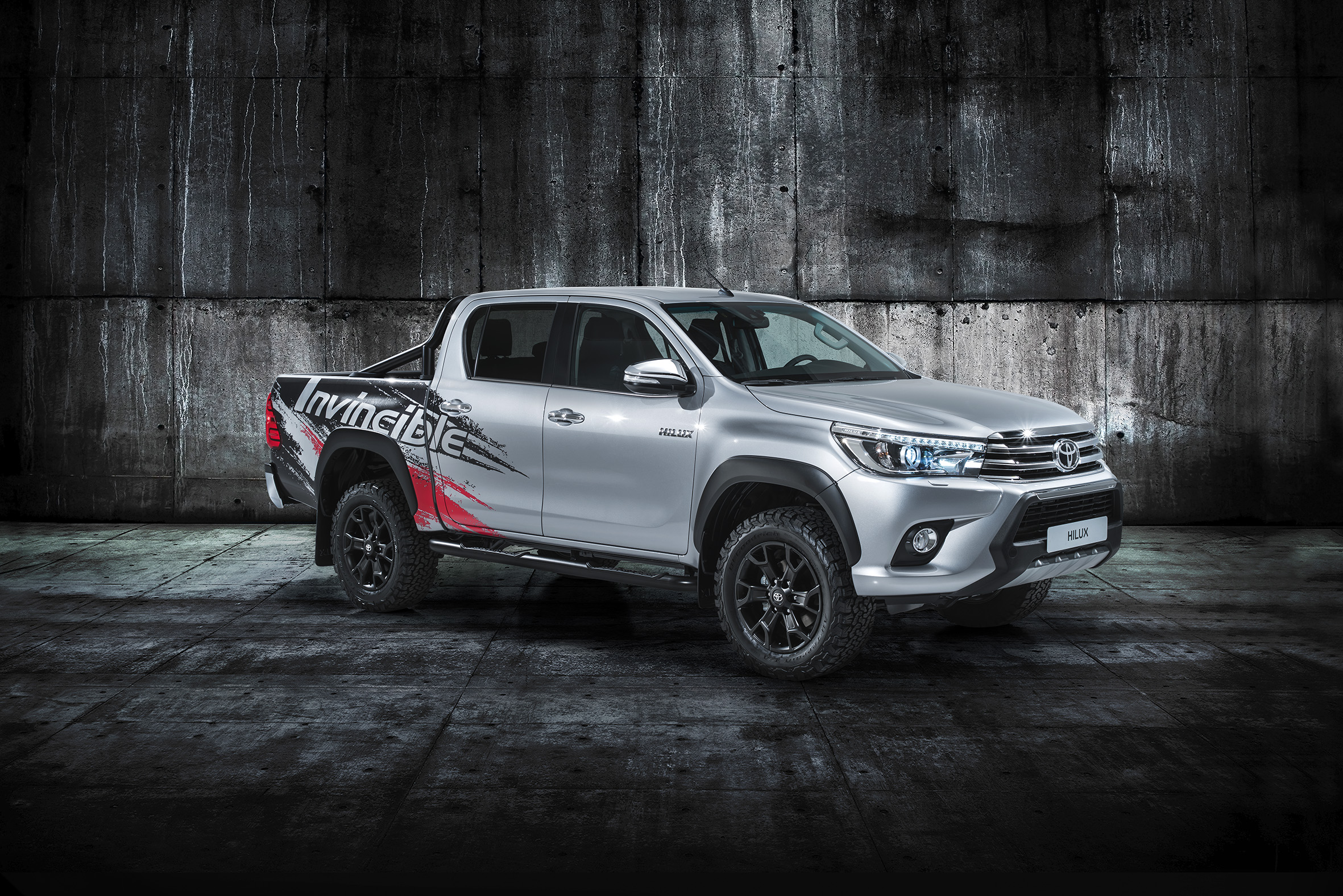 Hilux Invincible 50 show car   7 8 Front