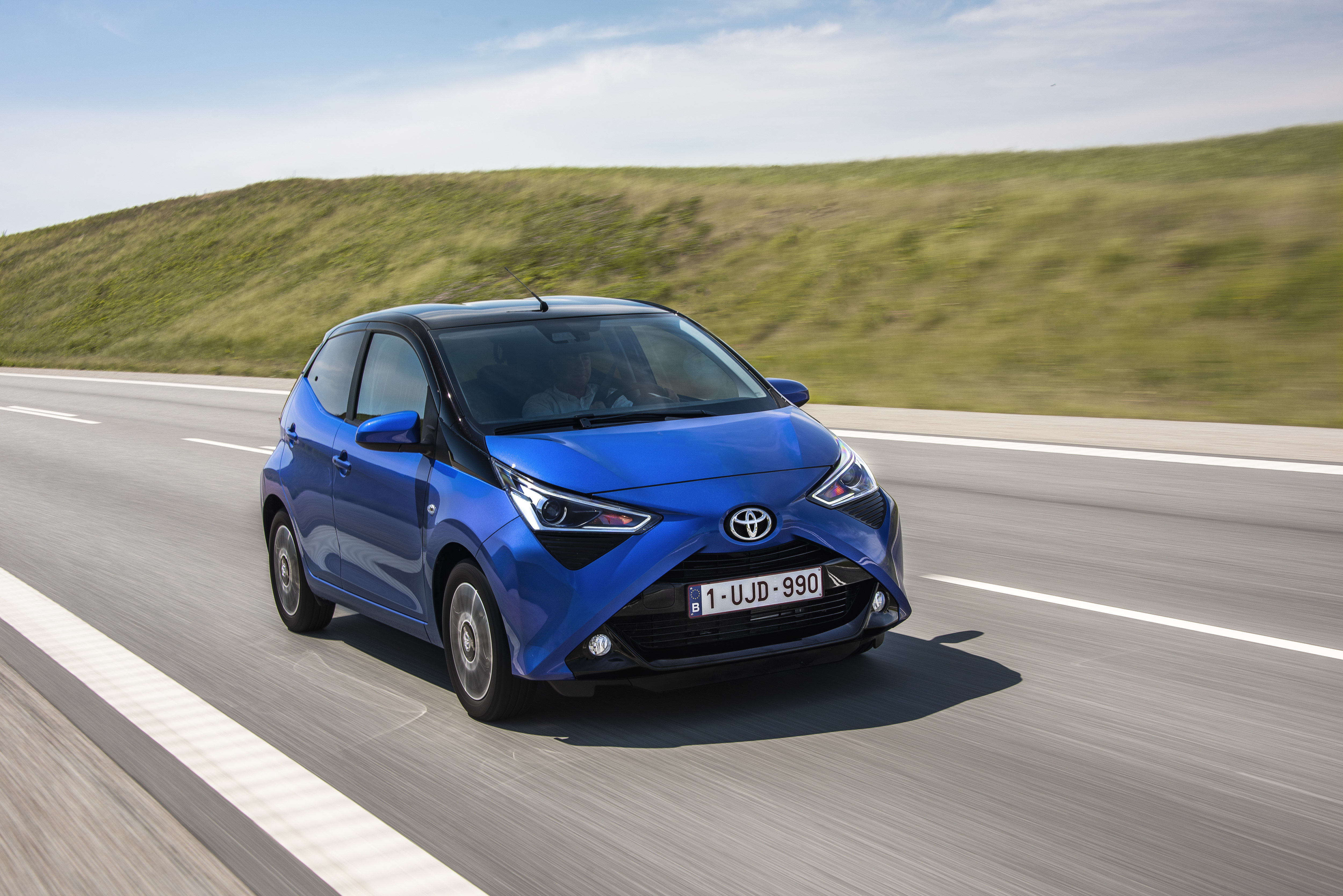 AYGO Blue 001