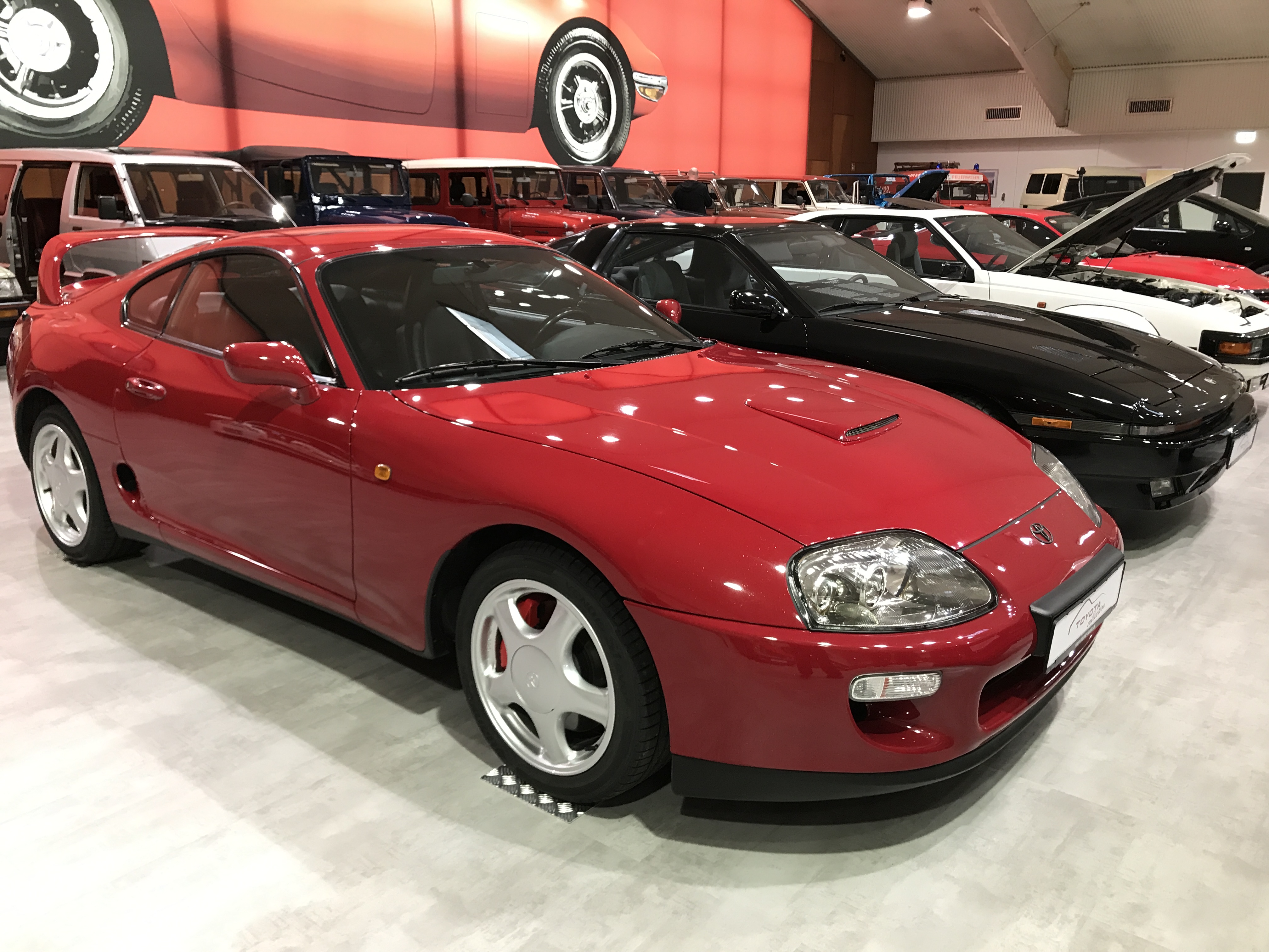 Thema 01 und PM Toyota Supra Generationentreffen in der Toyota Collection, Quelle autodrom