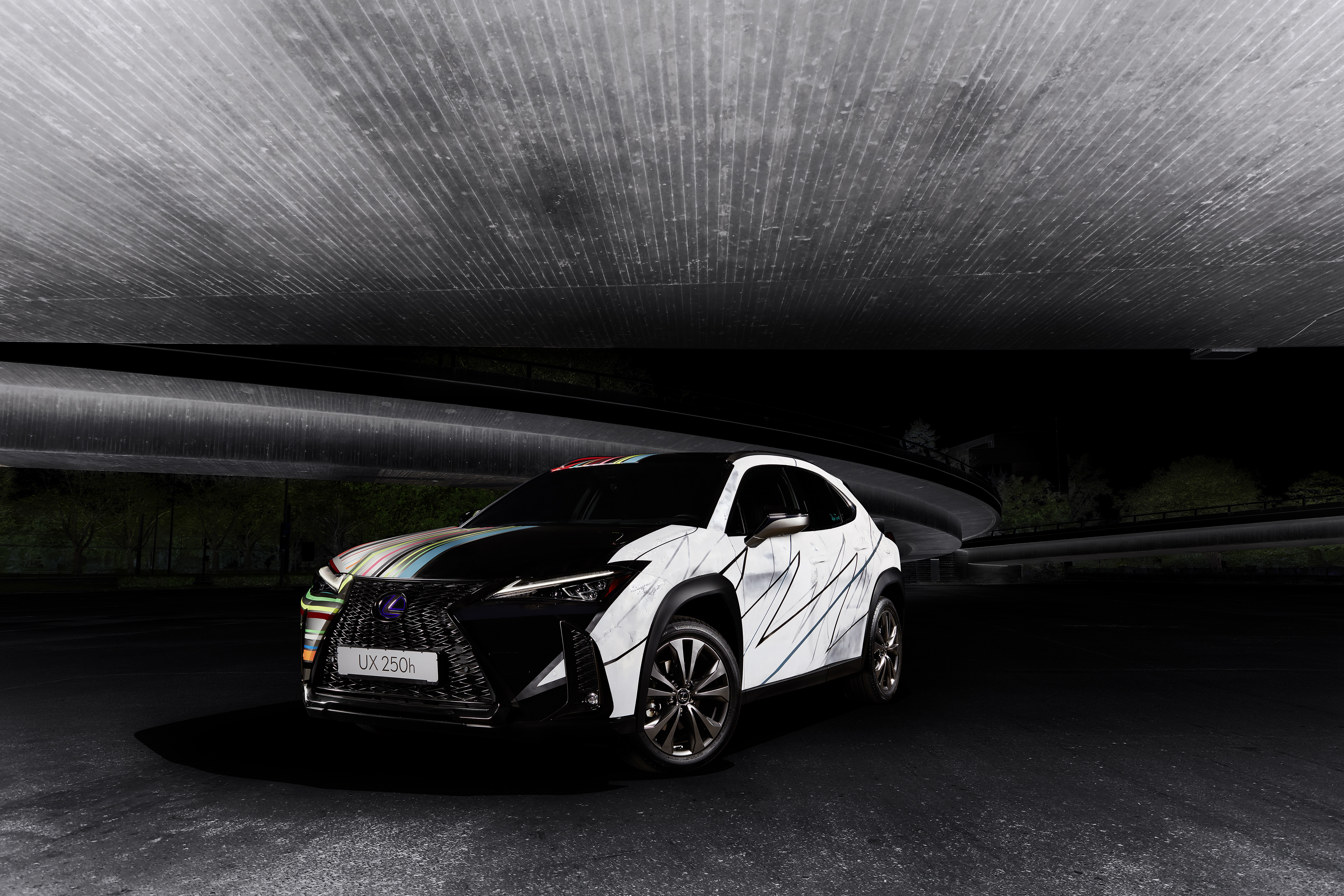01 B-SHOOT UX ART CAR